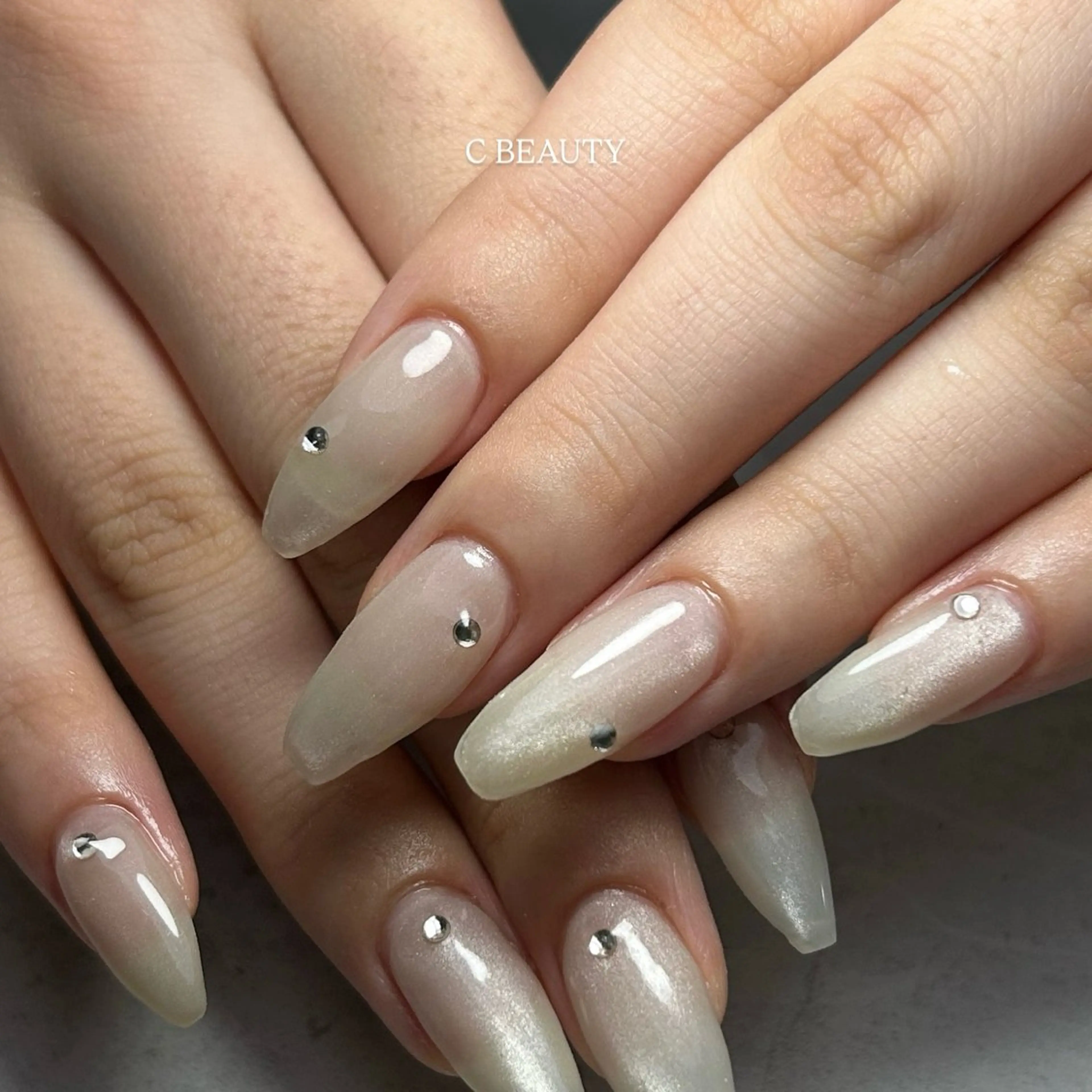 ネイル ワンカラーネイル C BEAUTY／ KAEDEのネイルデザイン