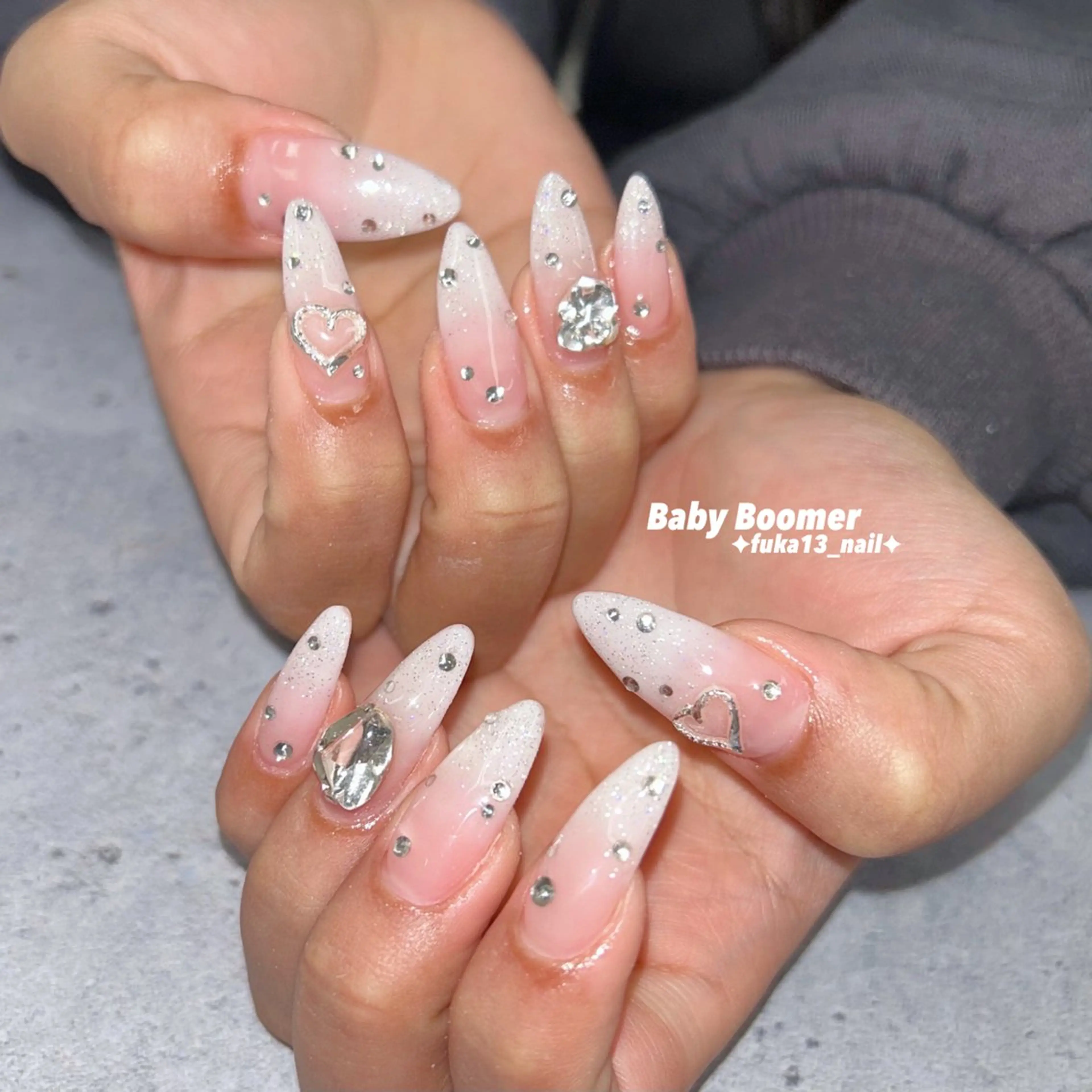 ネイル グラデーション キラキラネイル 韓国ネイル ブライダルネイル ハンドネイル ネイルサロンAnela【アネラ】所属・Nail♡Fuka. /1月予約受付中のネイルデザイン