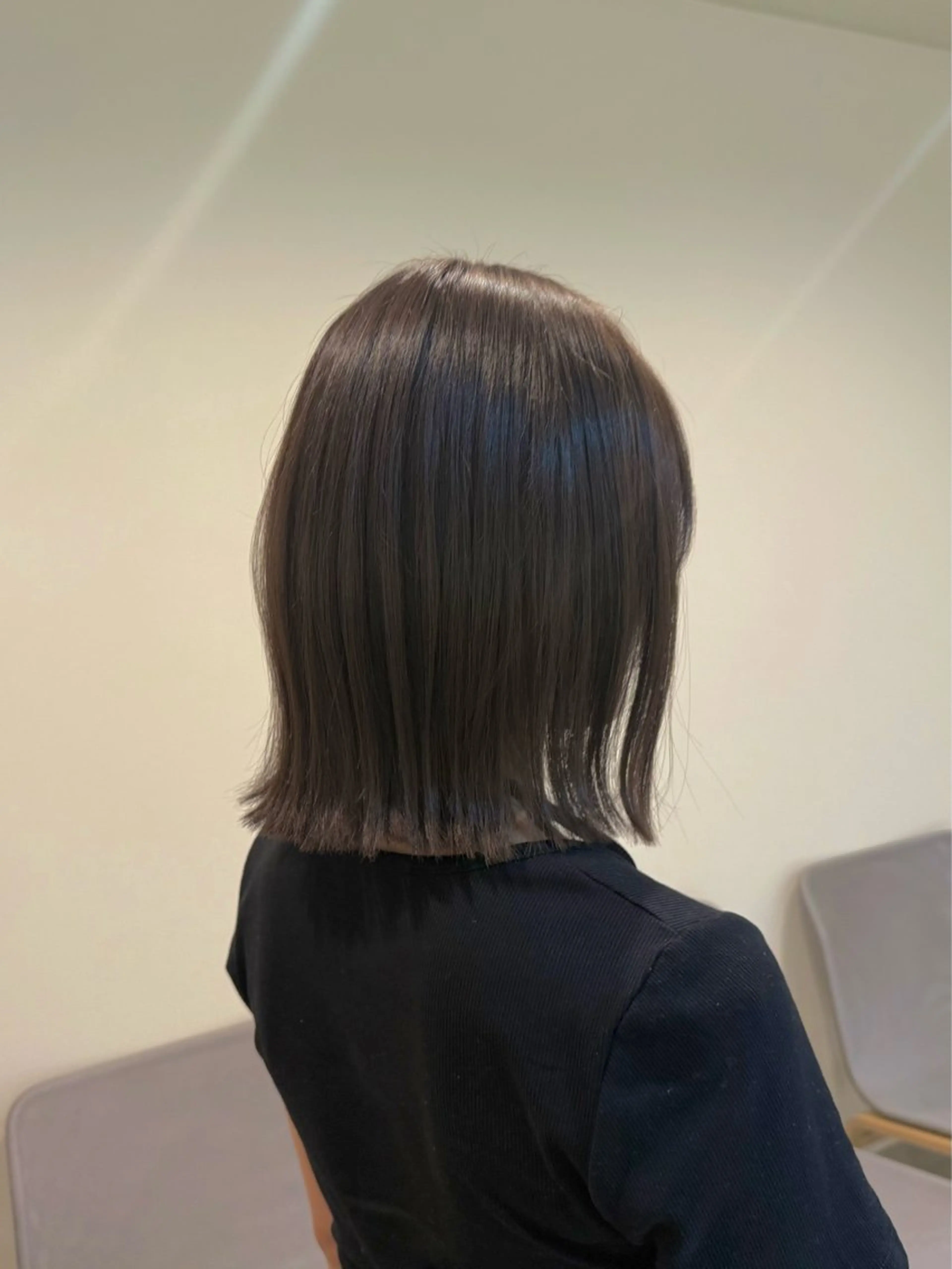 ショート カラー ベージュカラー モカベージュ ボブ カット ヘアカラー トリートメント MOND / NANAのヘアスタイル