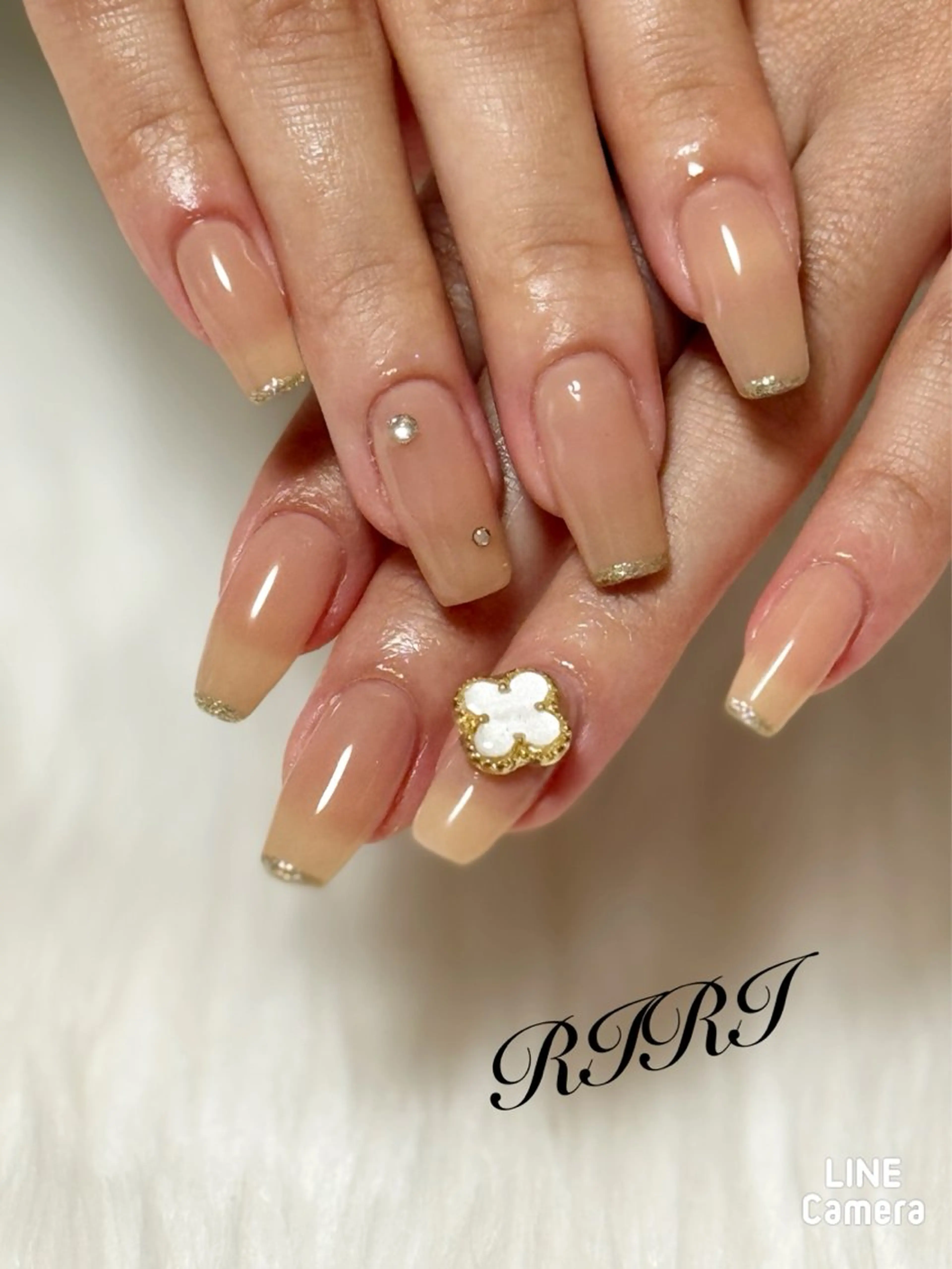 ネイル ジェルネイル 韓国ネイル オフィスネイル ショートネイル 冬ネイル ハンドネイル riri オーナーのネイルデザイン