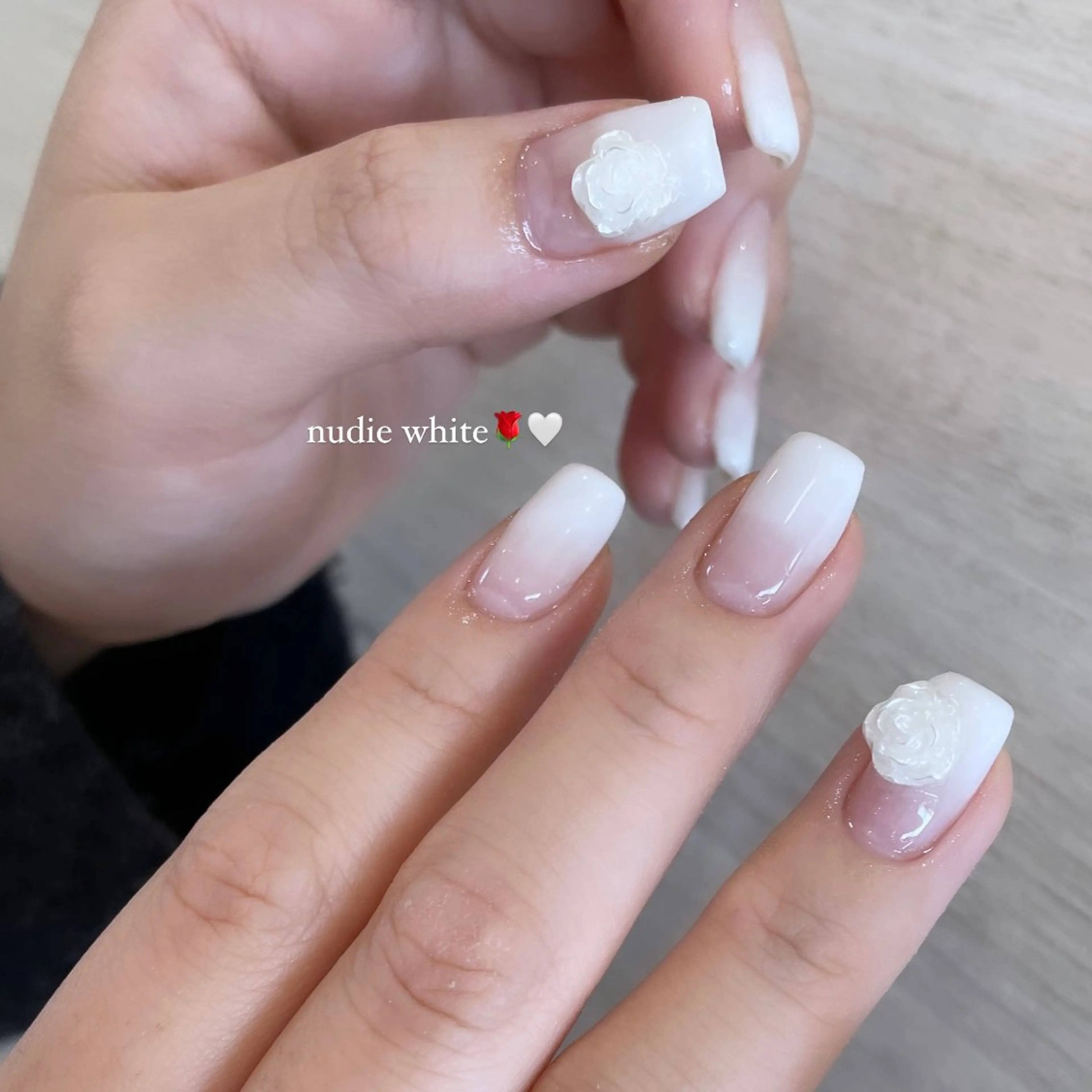 ネイル ホワイト Nail Salon Gummi.のネイルデザイン