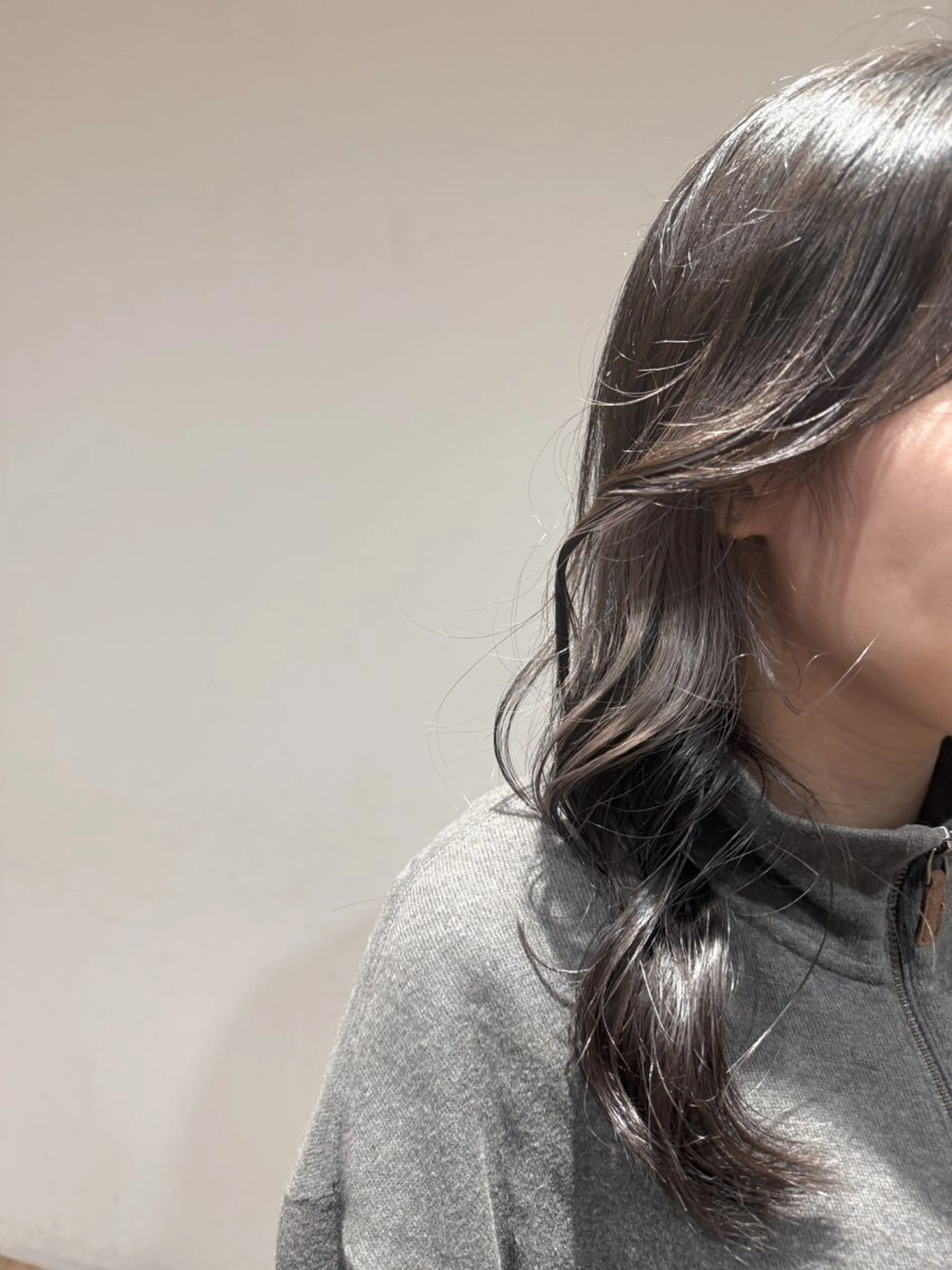 セミロング ヘアカラー かとう きりん🎀🪽のヘアスタイル