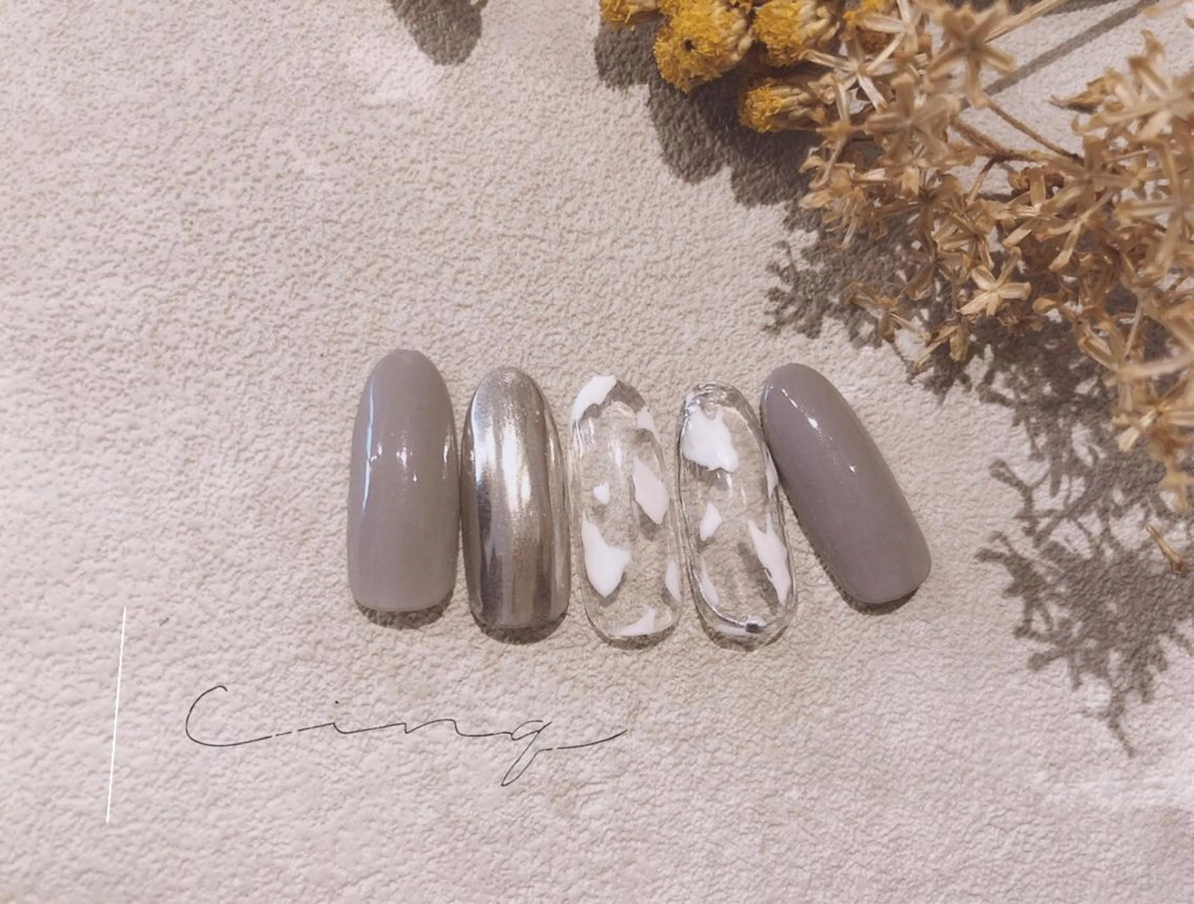 ネイル ミラーネイル ViLL 新小岩のネイルデザイン