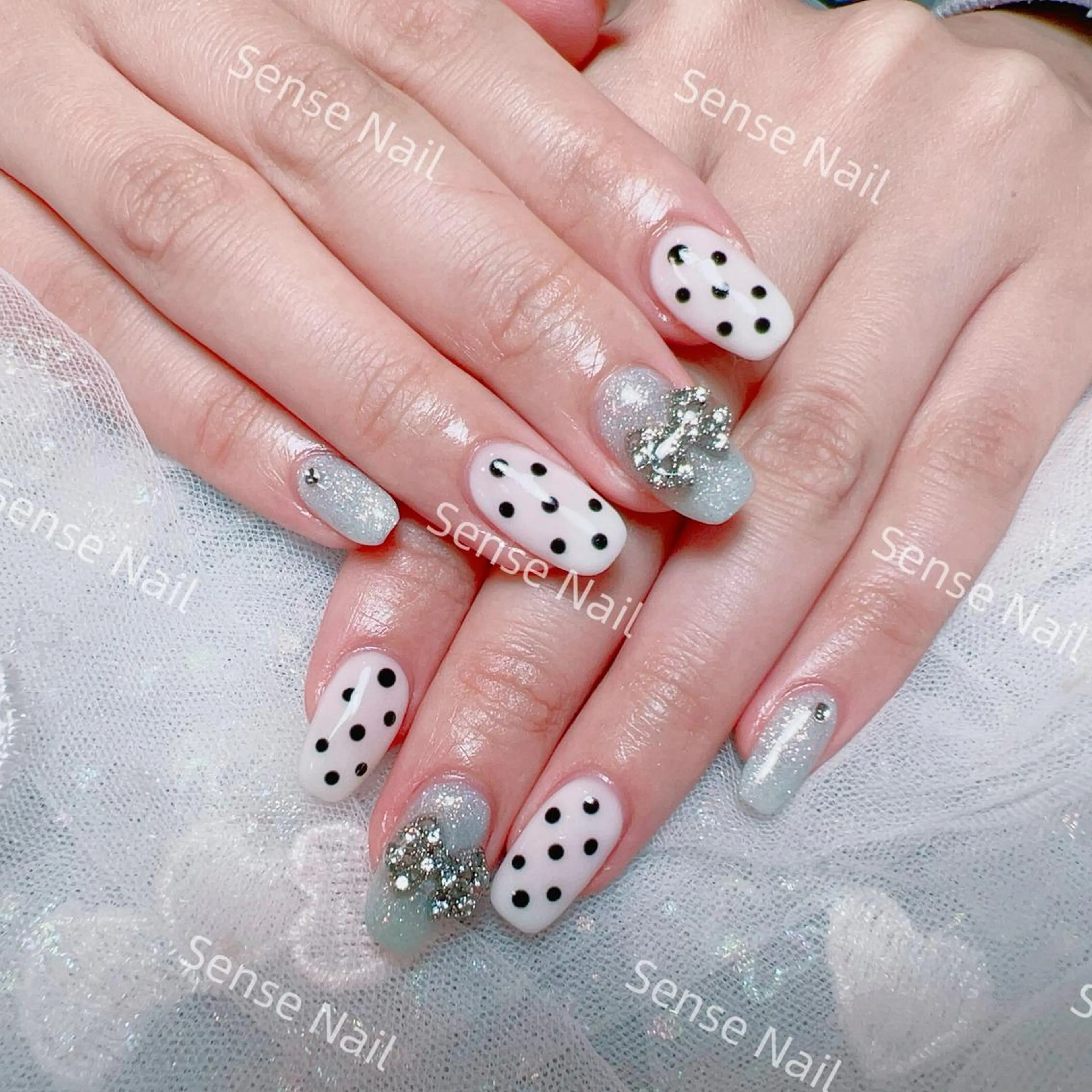 ネイル ハンドネイル ハンドケア Yukiko 🌙のネイルデザイン