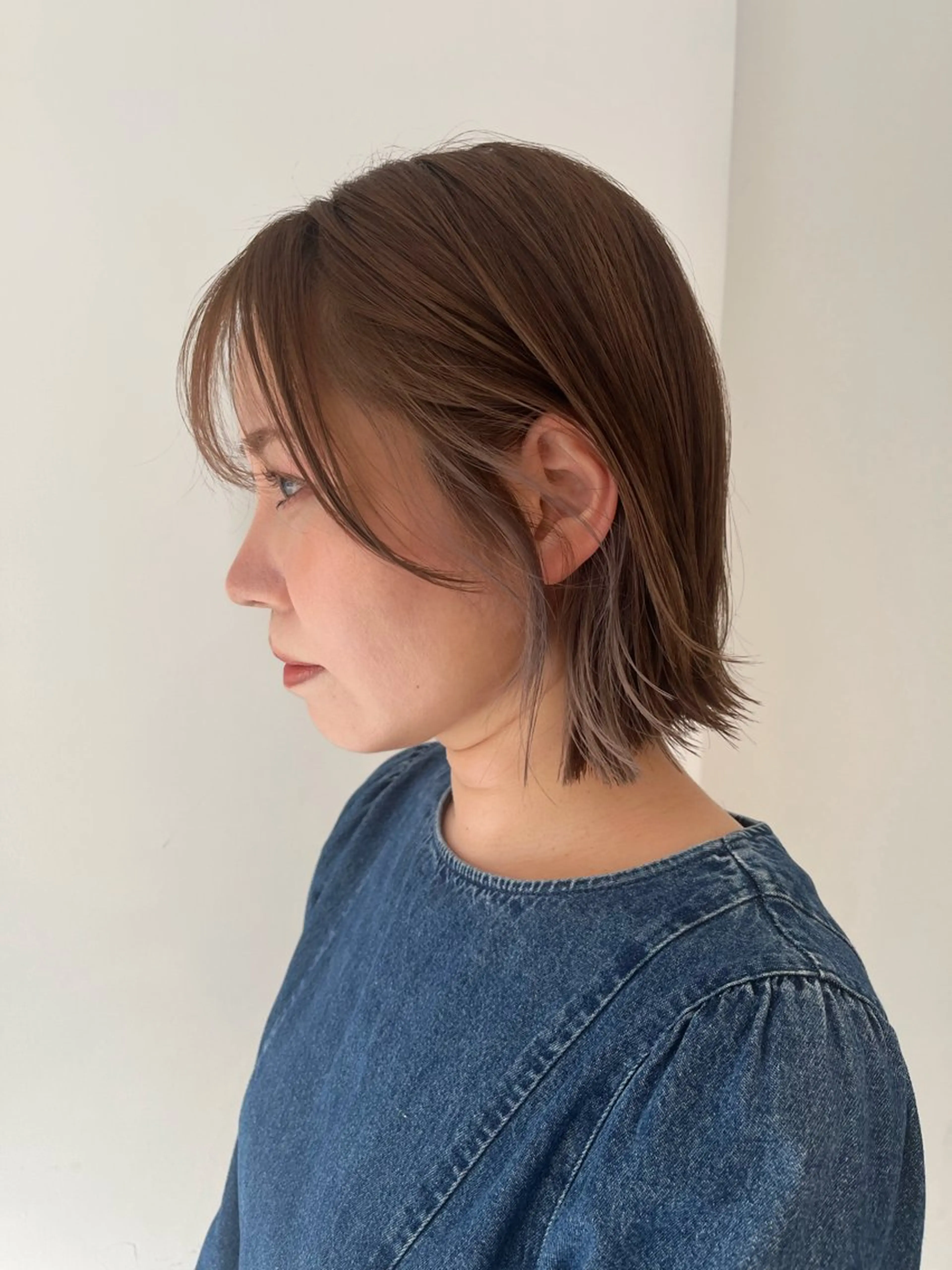 ミディアム ボブ/レイヤー/ ショートcovo代表のヘアスタイル