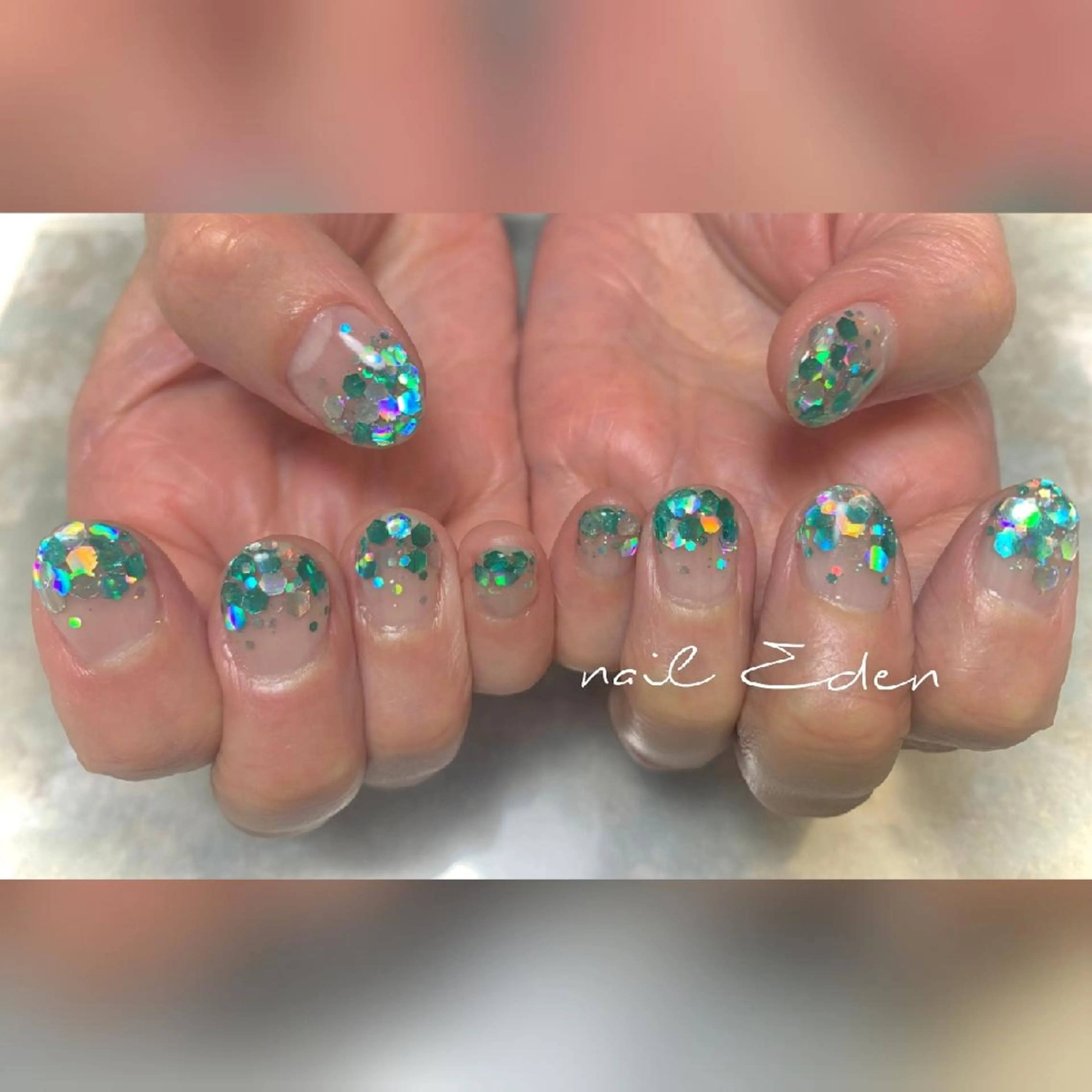 ネイル ホログラムネイル ラメ(グリッター) ハンドネイル ハンドケア Eden　private nail saron所属・Eden ♾️のネイルデザイン