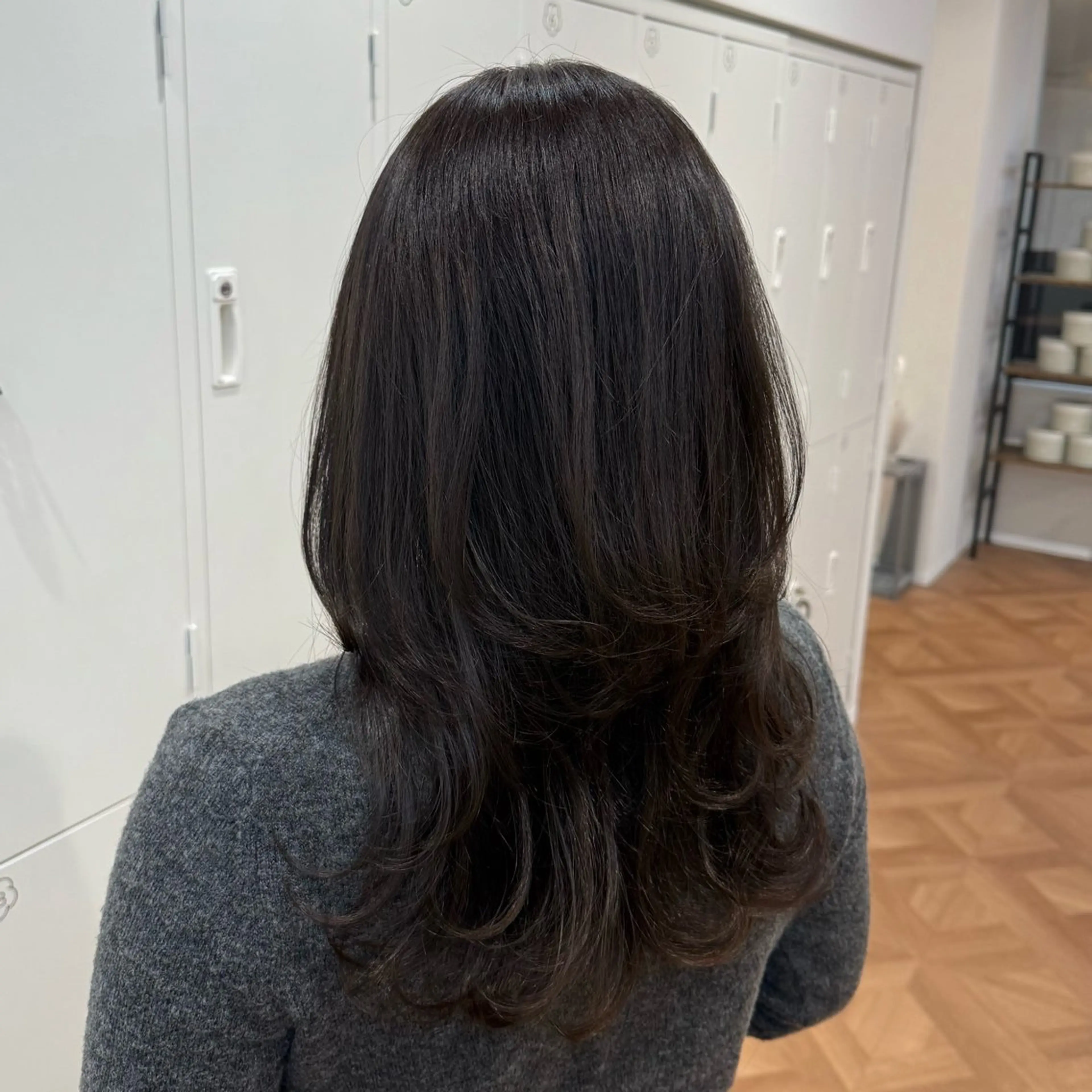 セミロング カラー ヘアアレンジ キヨミ 韓国レイヤーカットのヘアスタイル