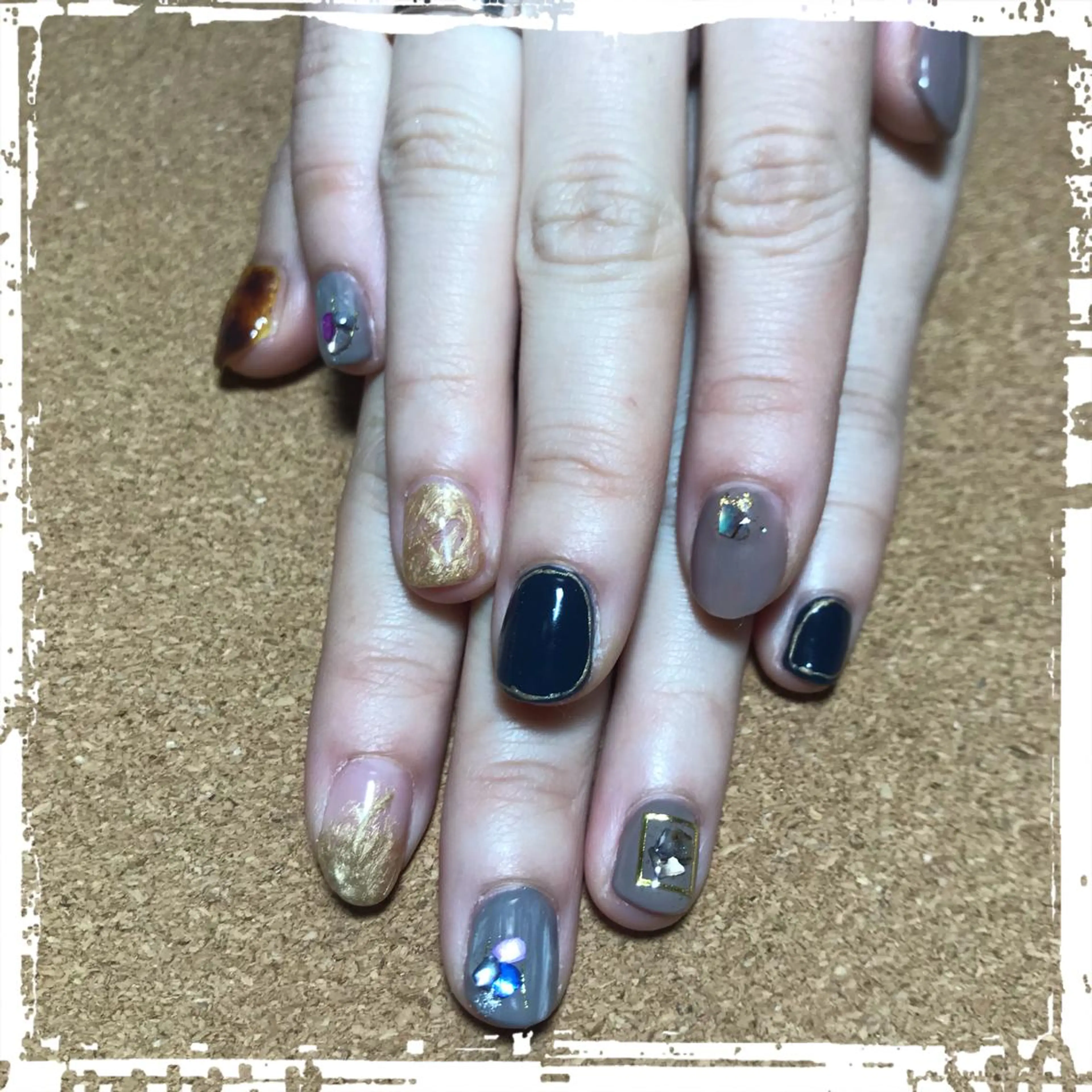 ネイル ECLAT エクラ所属・寺山 千鶴のネイルデザイン