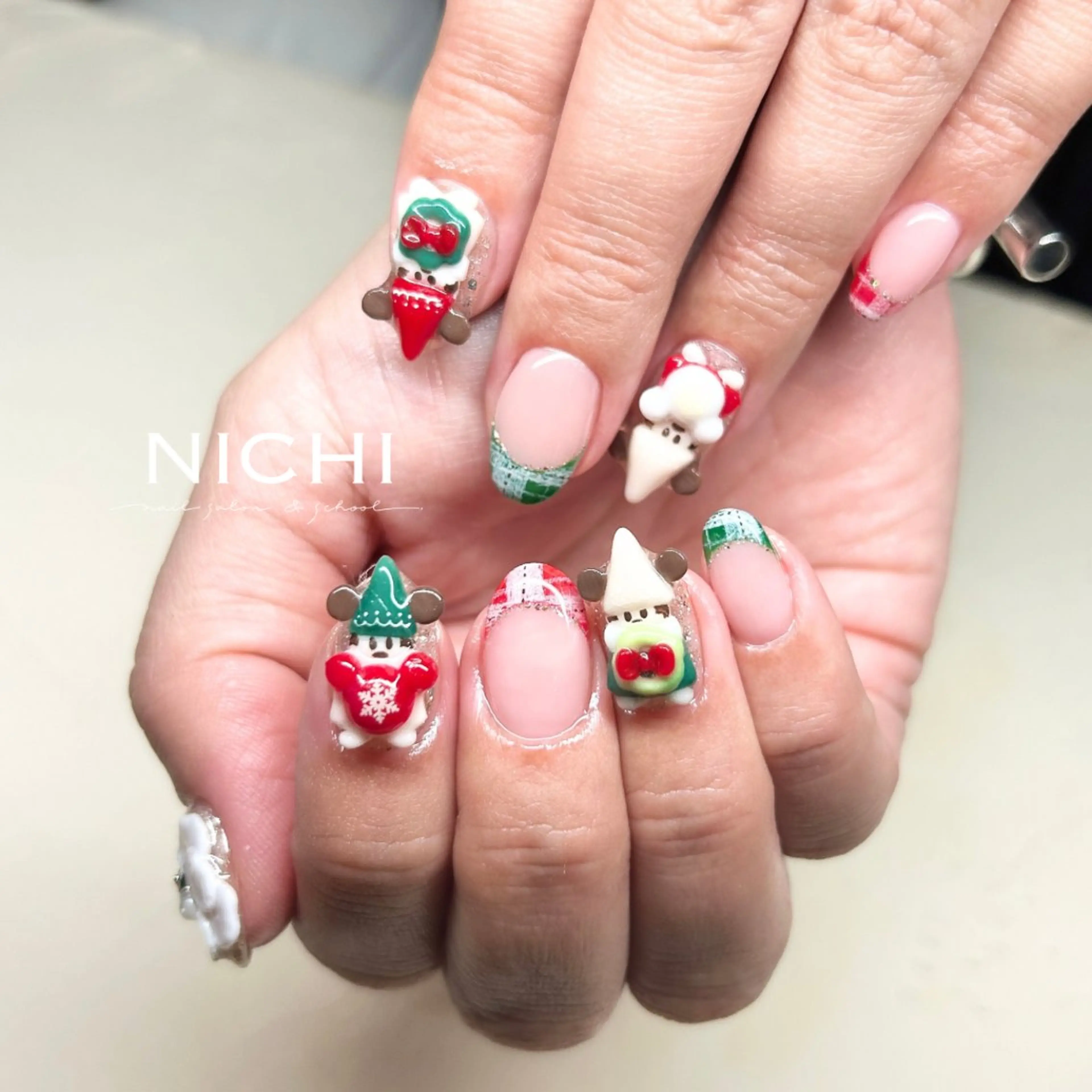 ネイル ハンドネイル NICHI nail salon & school所属・NICHI 田所梨英のネイルデザイン