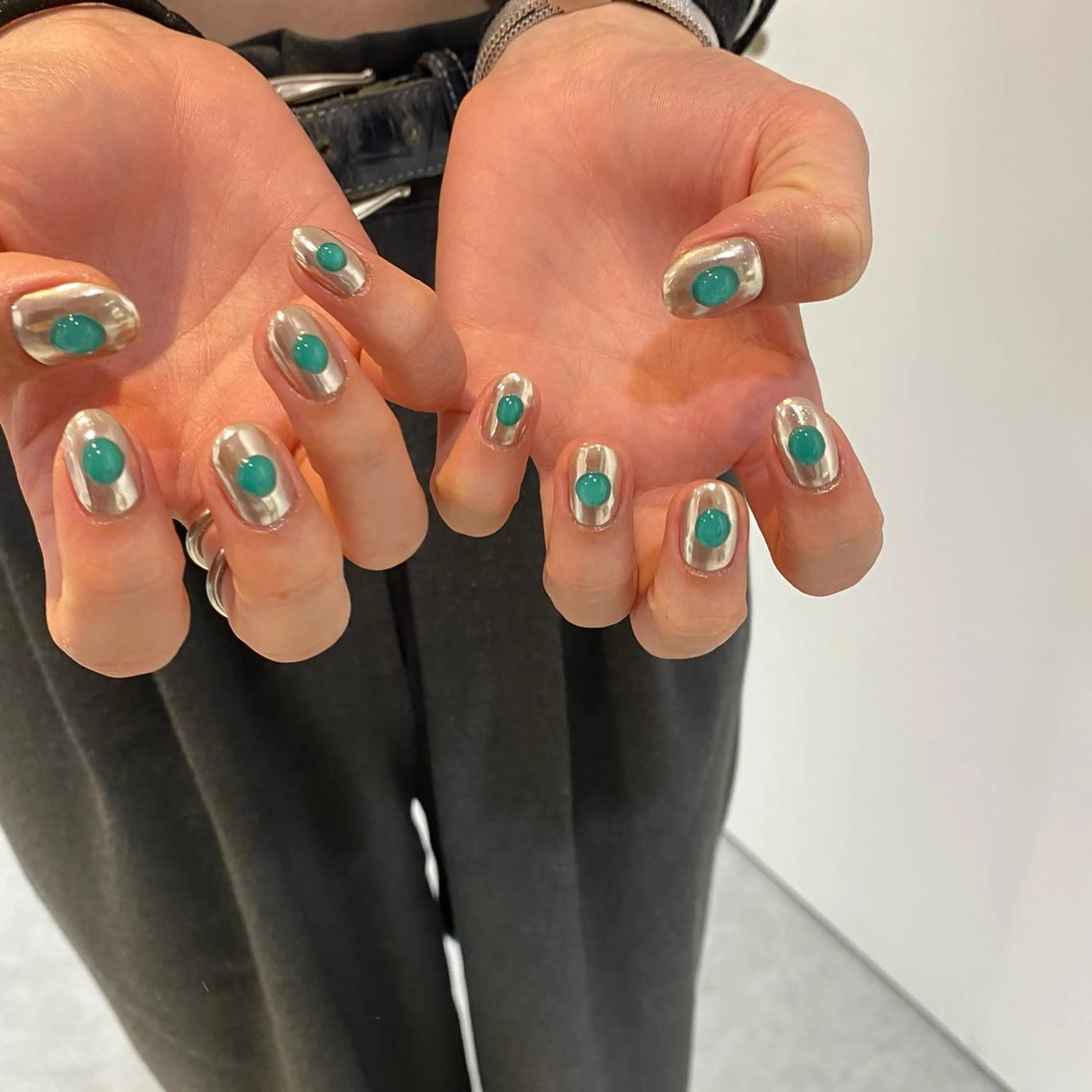 ネイル Trico Antique所属・岩本 杏のネイルデザイン