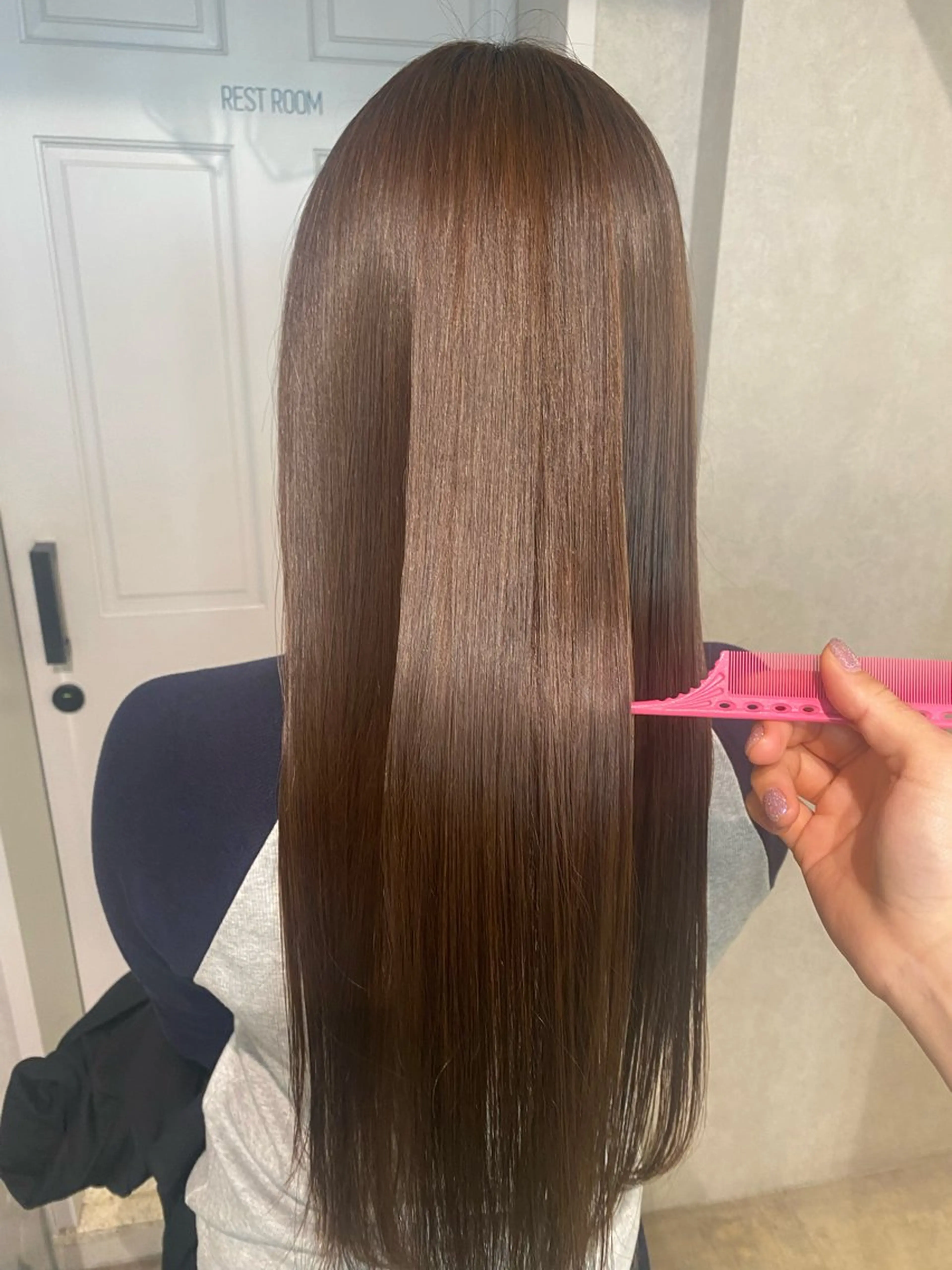 ロング 髪質改善 トリートメント トリートメント 派手髪ハイトーン💛 ネイル💅まりなのヘアスタイル