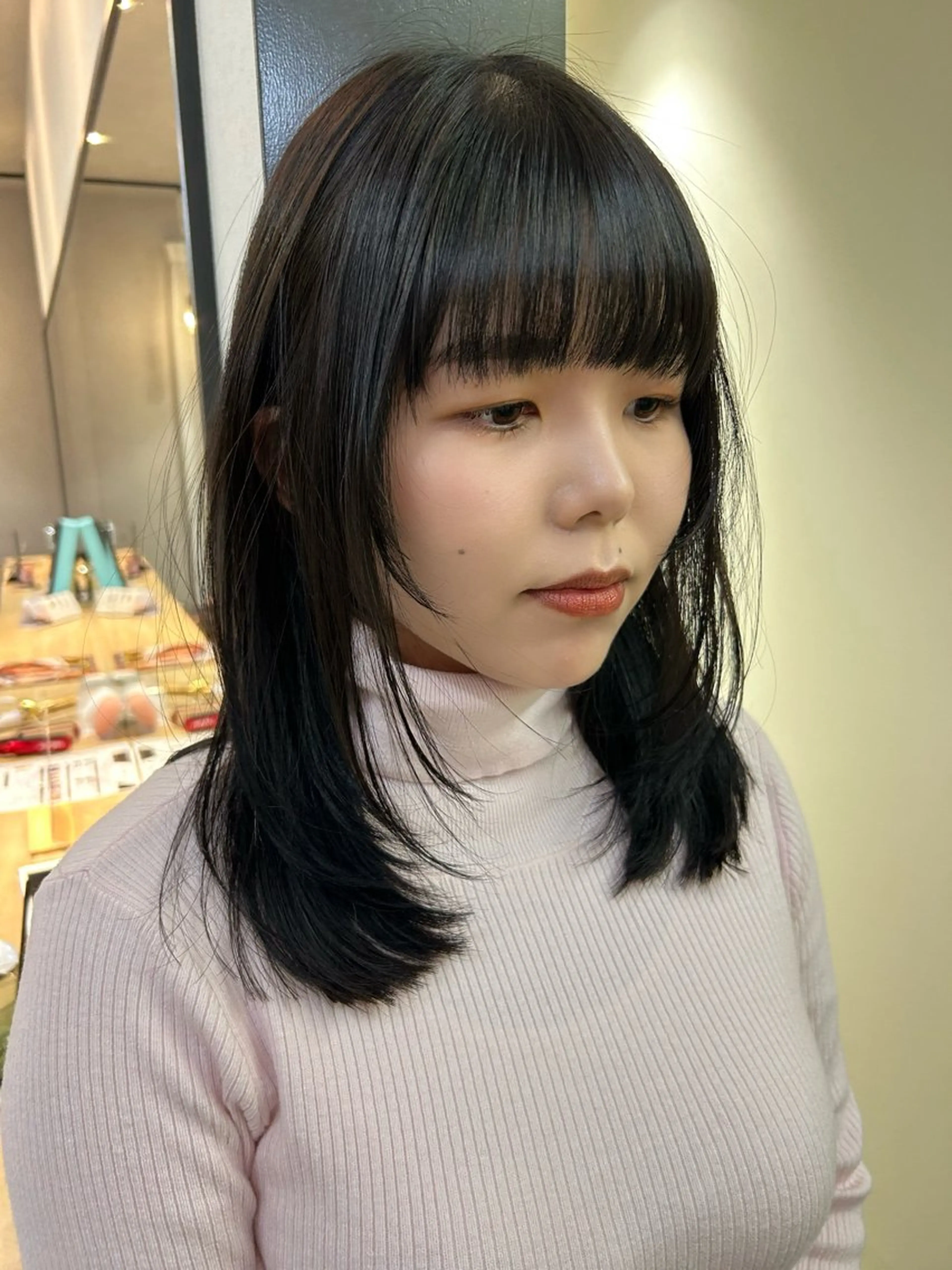 セミロング カラー 顔まわりレイヤー レイヤーカット hub hair レイヤー/透明感のヘアスタイル