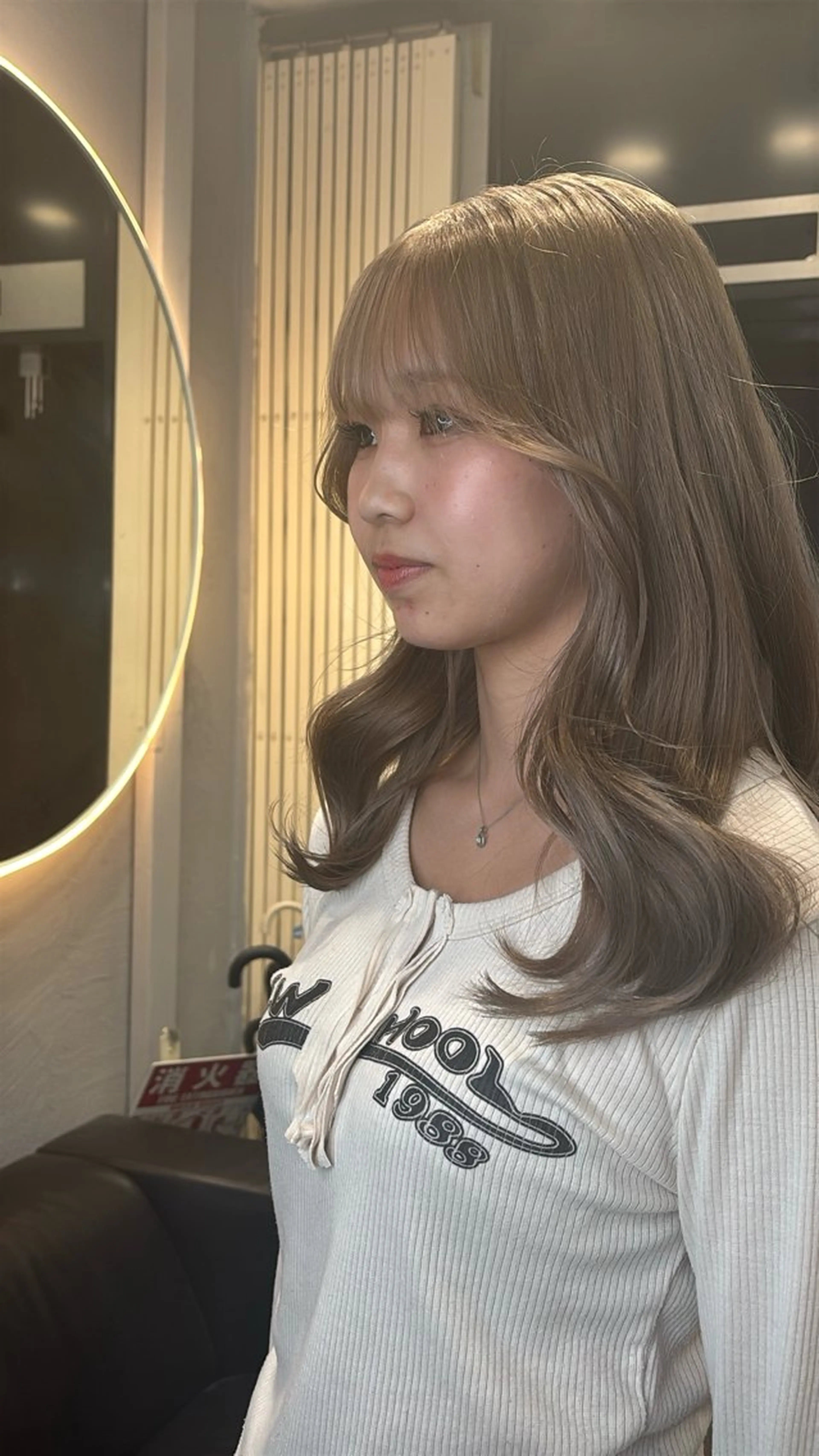 ロング ヘアカラー トリートメント ヘッドスパ ヘアセット 韓国ヘア/ブリーチ無 しWカラー/オリーブのヘアスタイル