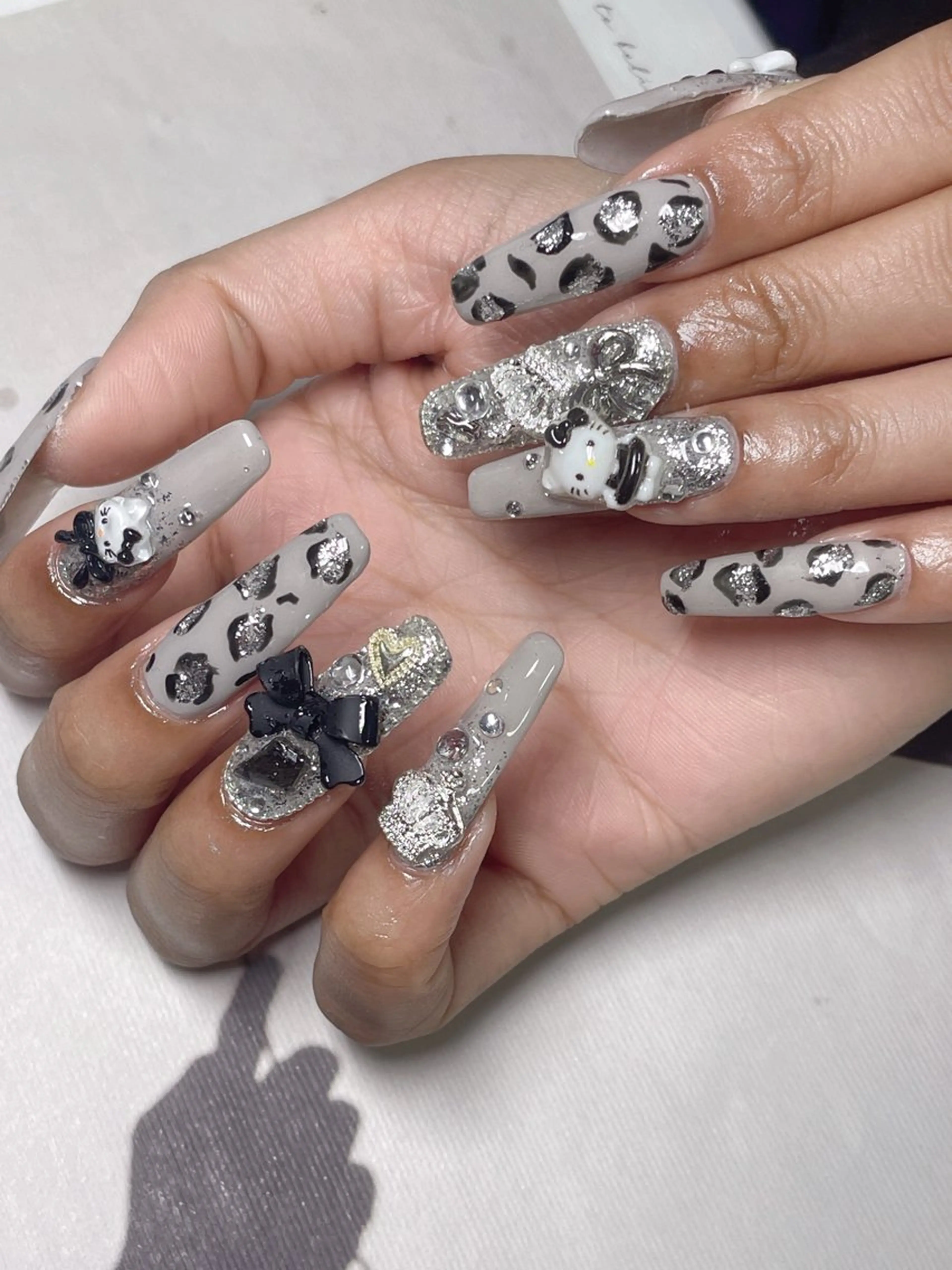 ネイル ハンドネイル コウ ヨウのネイルデザイン