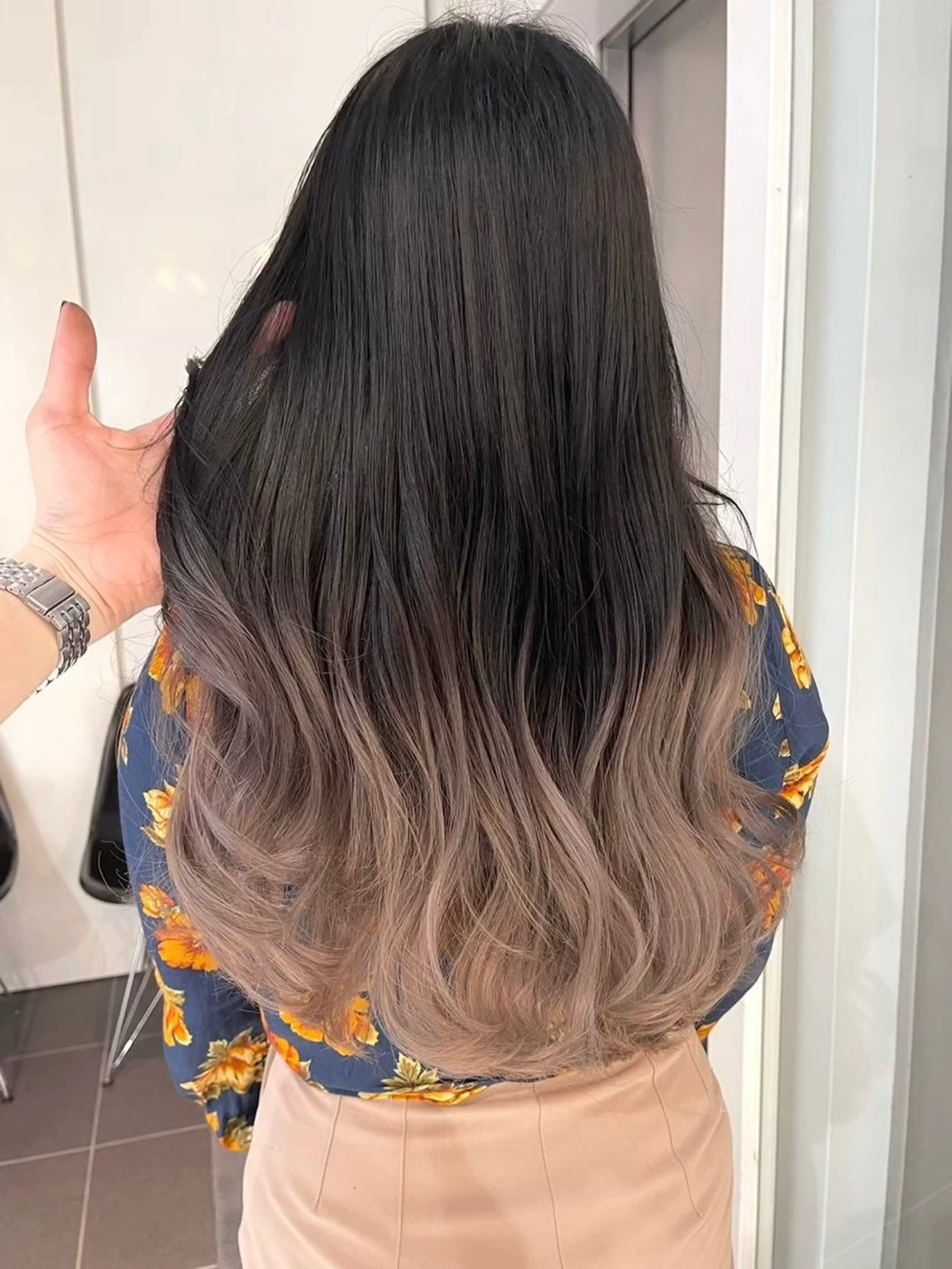 ミディアム カラー デザインカラー グラデーションカラー ヘアカラー トリートメント ⭐️無料！カット モデル募集⭐️夕貴のヘアスタイル