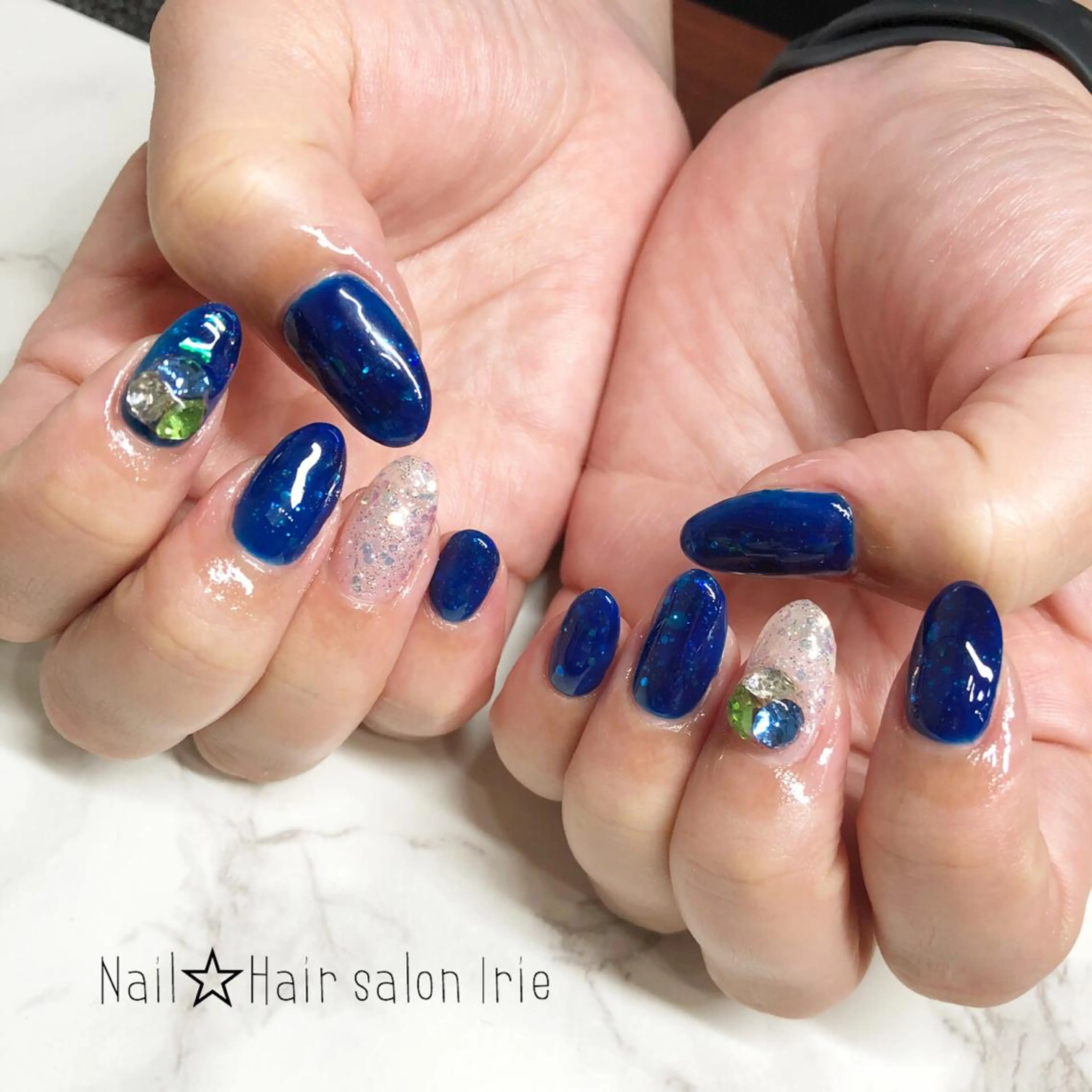 ネイル Hair salon Irie所属・與儀 知佳のネイルデザイン