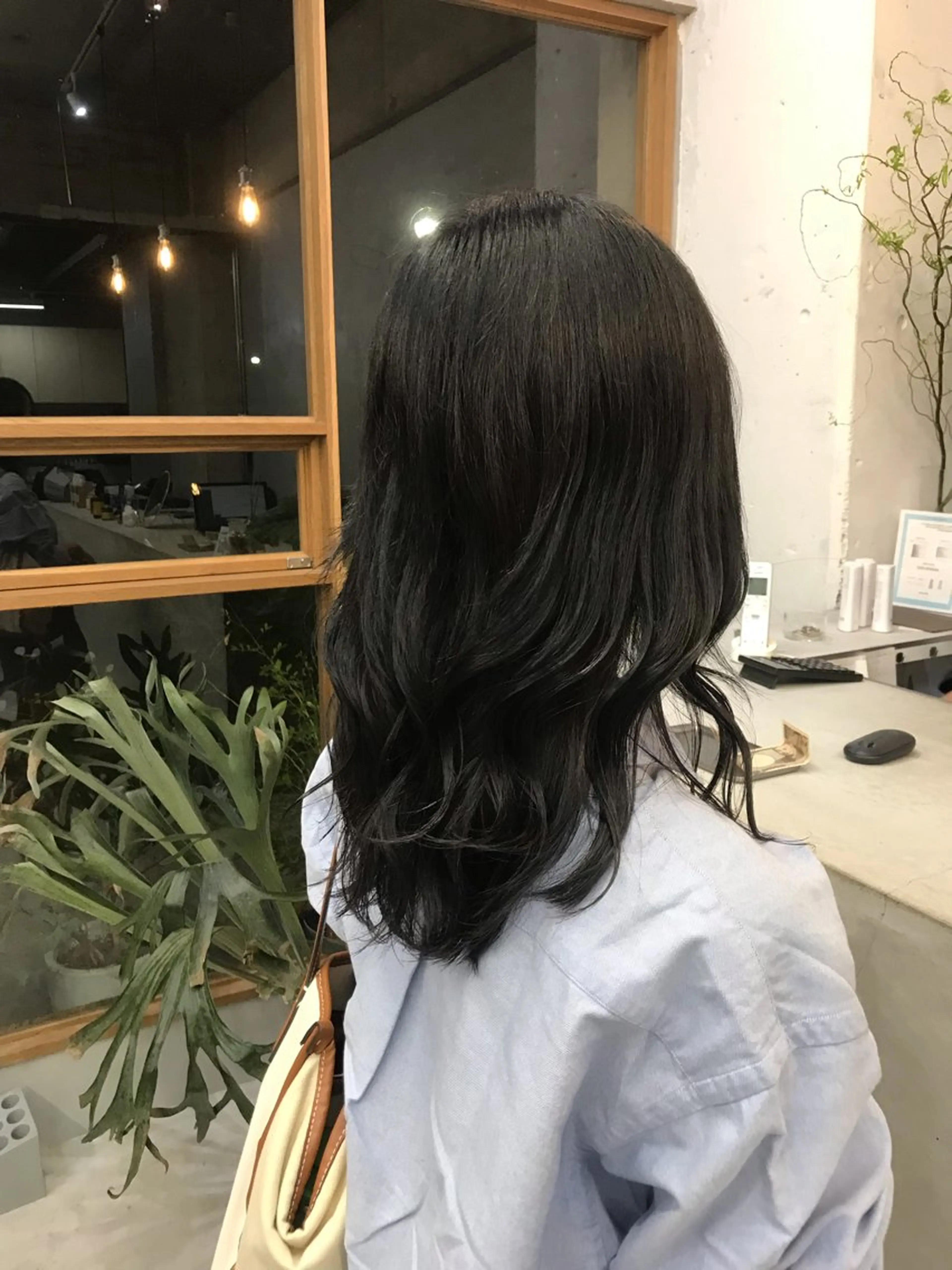 カラー muku所属・レディースカット モデル/ayunaのヘアスタイル