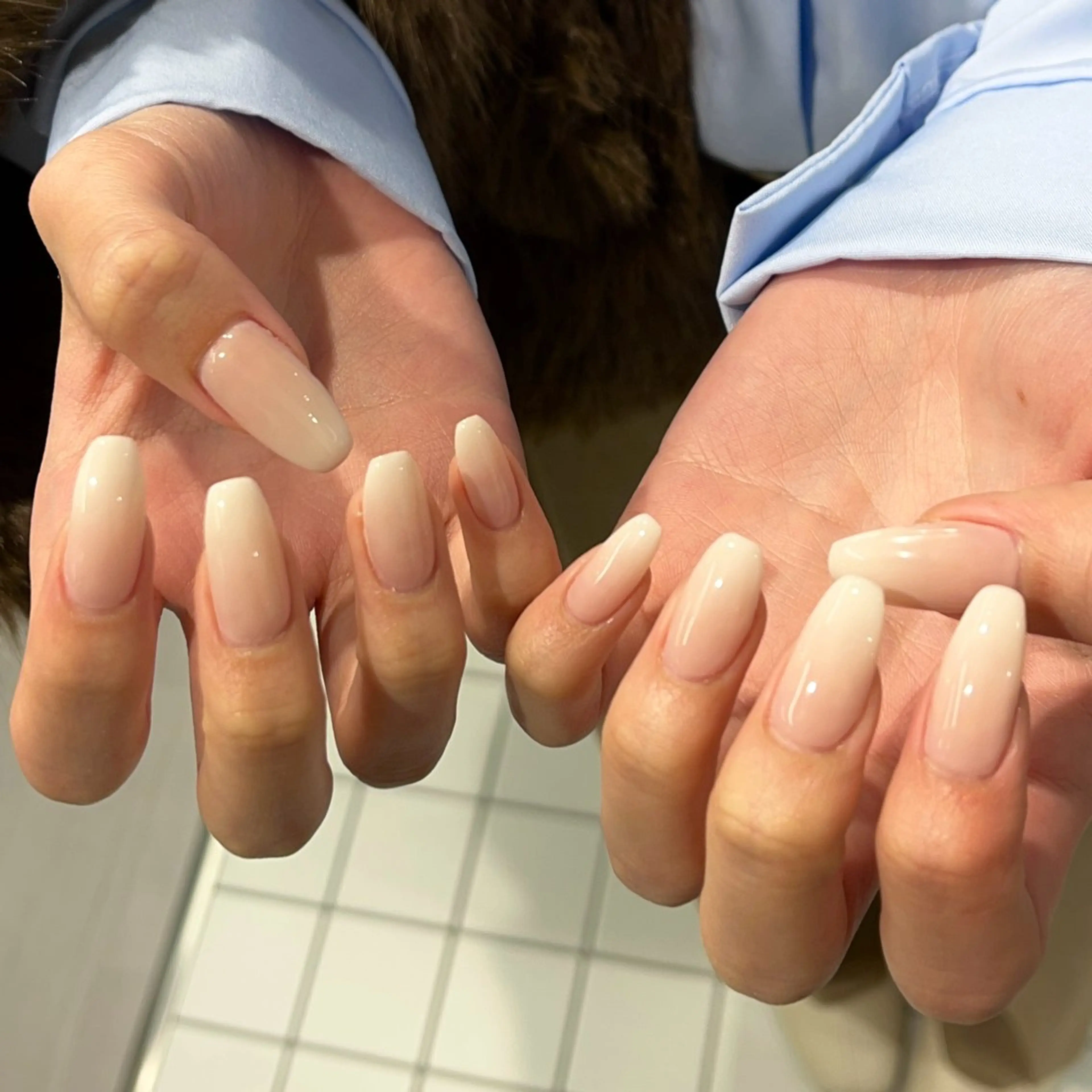 ネイル キラキラネイル ロングネイル リボン 春ネイル ハンドネイル eight nail 春菜のネイルデザイン