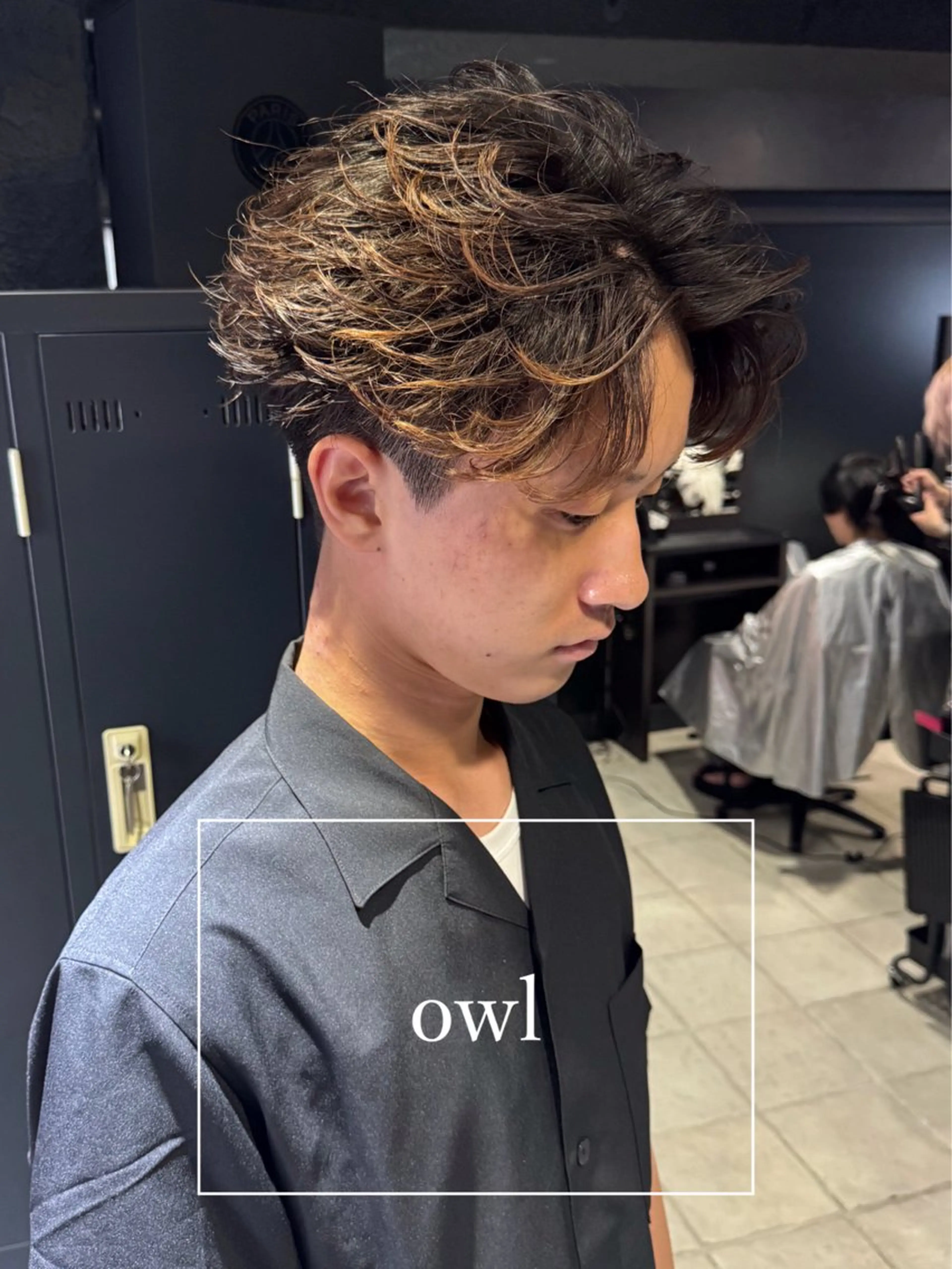 ショート パーマ ヘアアレンジ メンズ センターパート フェザーパーマ メンズパーマ ショートヘア カット パーマ メンズ専門 美容師✨ アメ村 堀江颯瑛のヘアスタイル