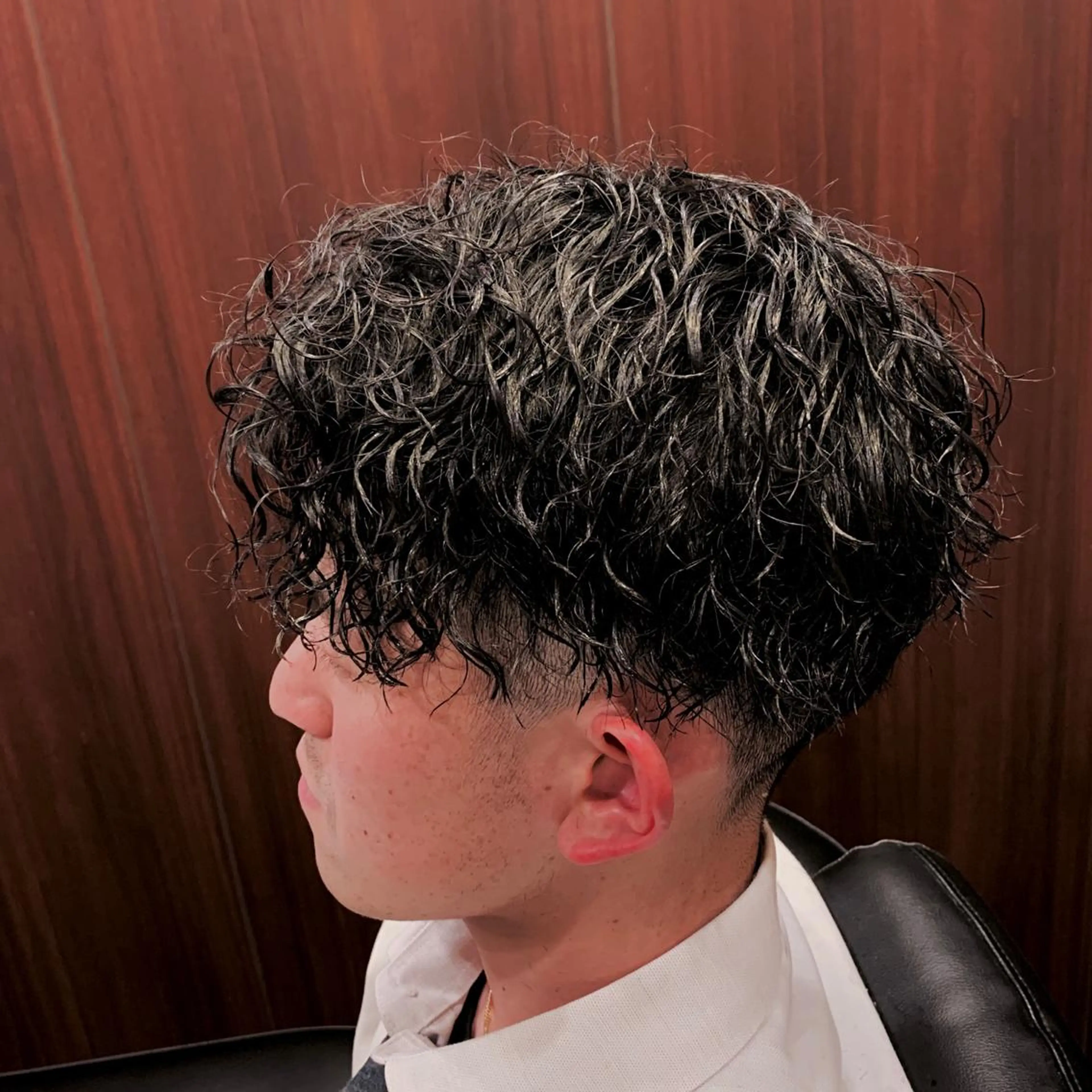 ミディアム パーマ メンズ HIROGINZA ヒロ銀座 青山所属・マツオ リュウホウ🐉のヘアスタイル