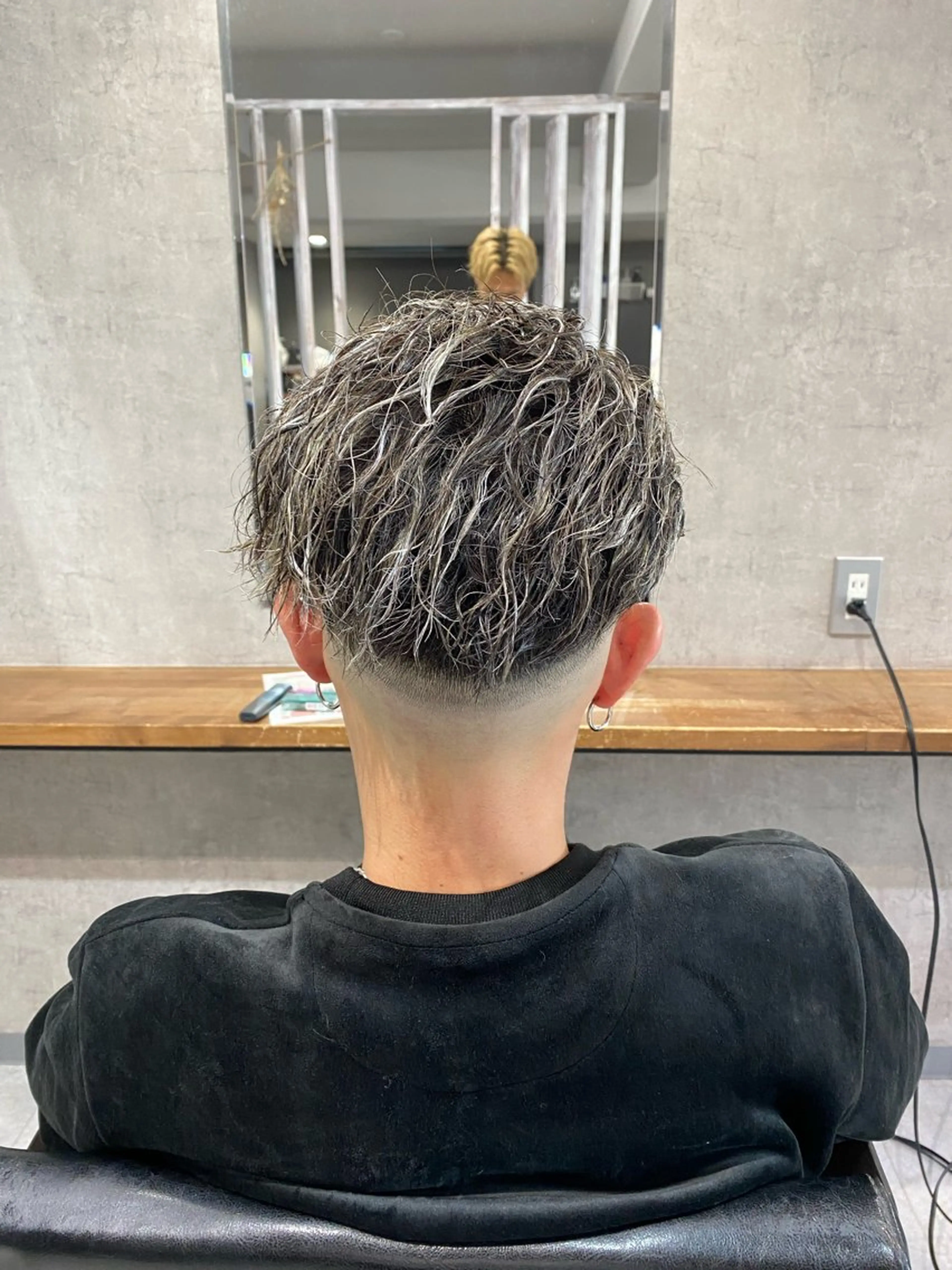 ショート カラー メンズ メンズハイライト ハイライトカラー ハイライト 🐉『メンズ美容師』 吉田龍星🐉のヘアスタイル