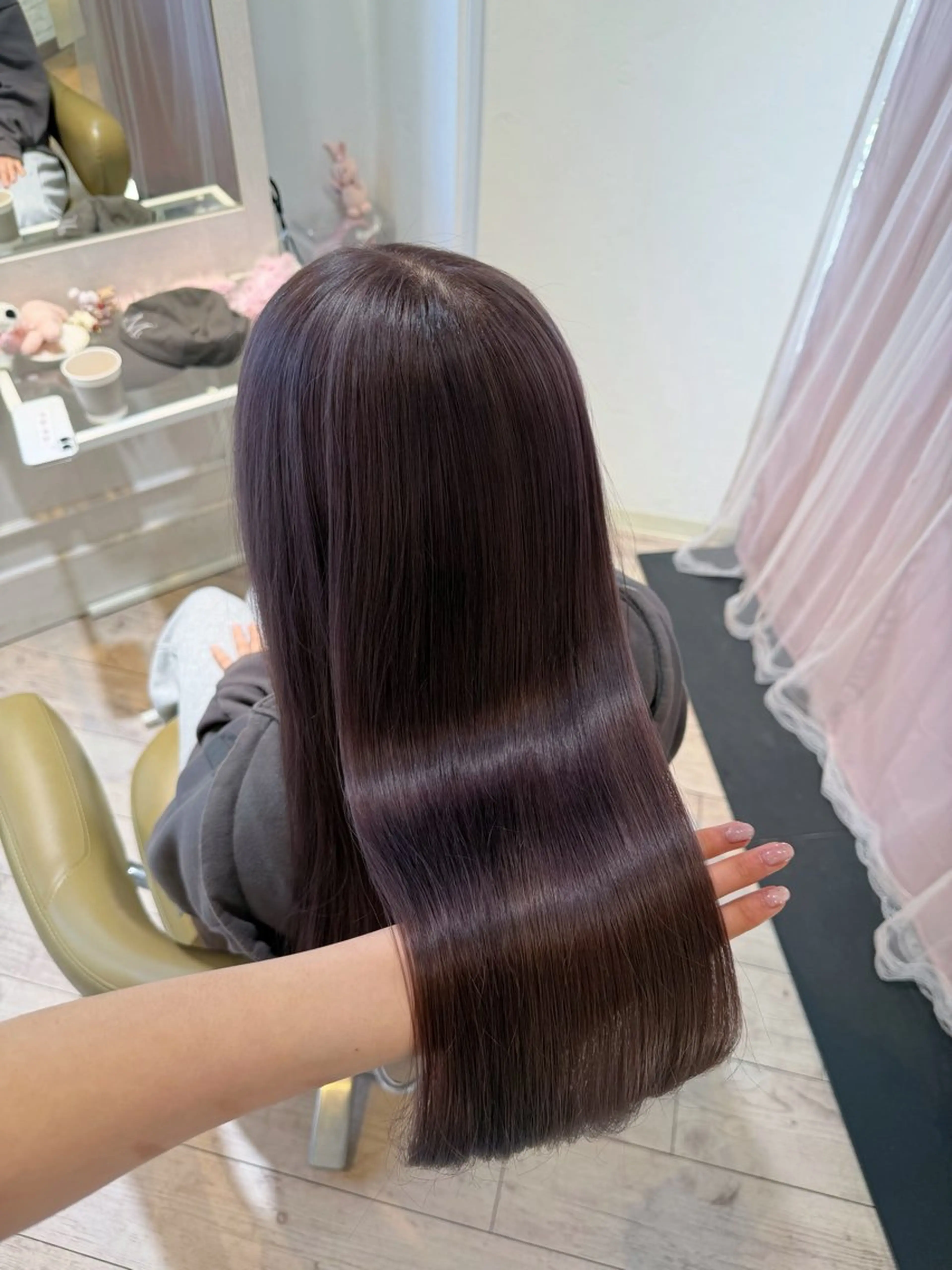 ロング カラー グレージュ ラベンダーカラー ラベンダーグレージュ ラベンダーグレー ヘアカラー ハイトーン/アレンジ かなで⊹ ࣪ ˖⟡のヘアスタイル