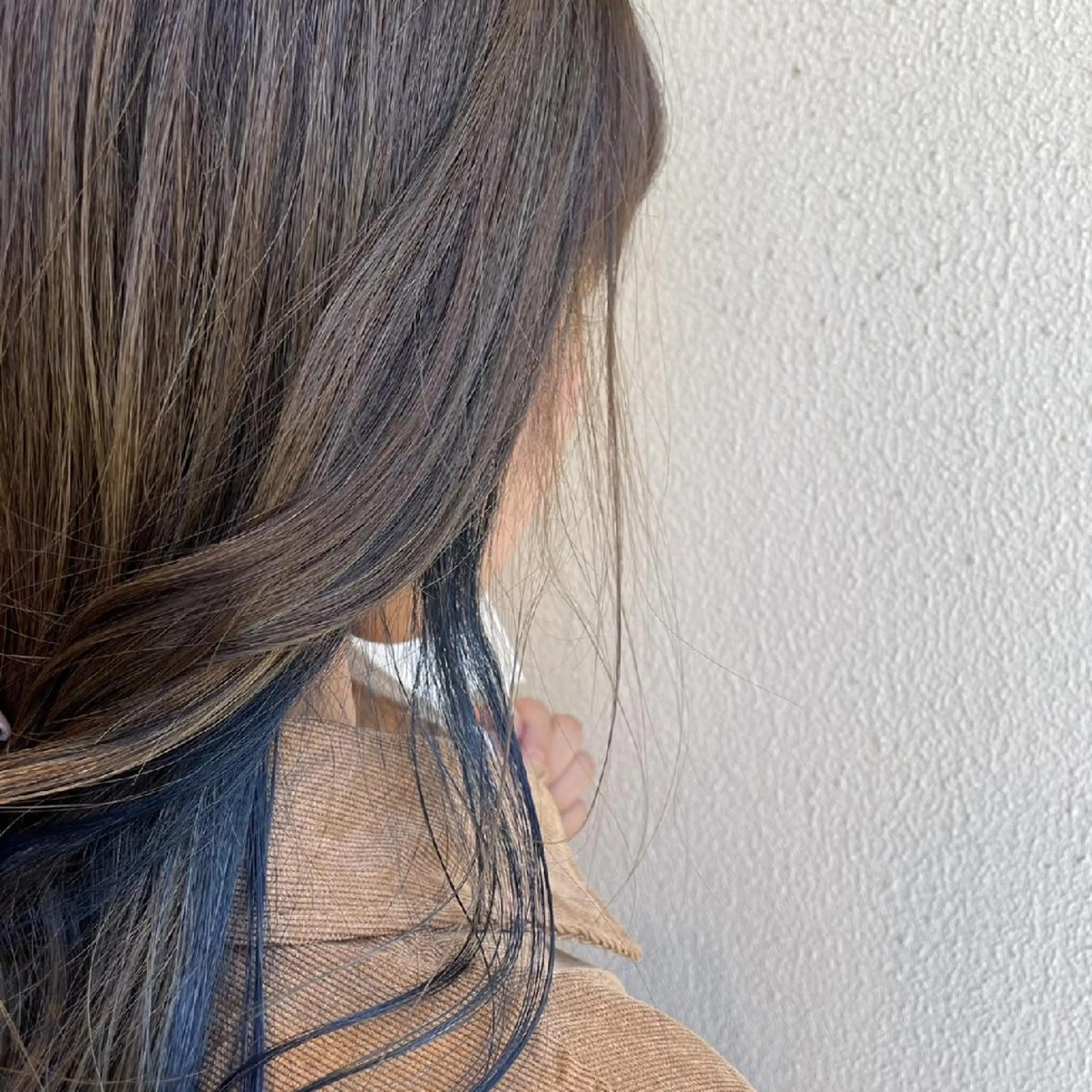 ロング カラー ブリーチ 赤松 摩美のヘアスタイル