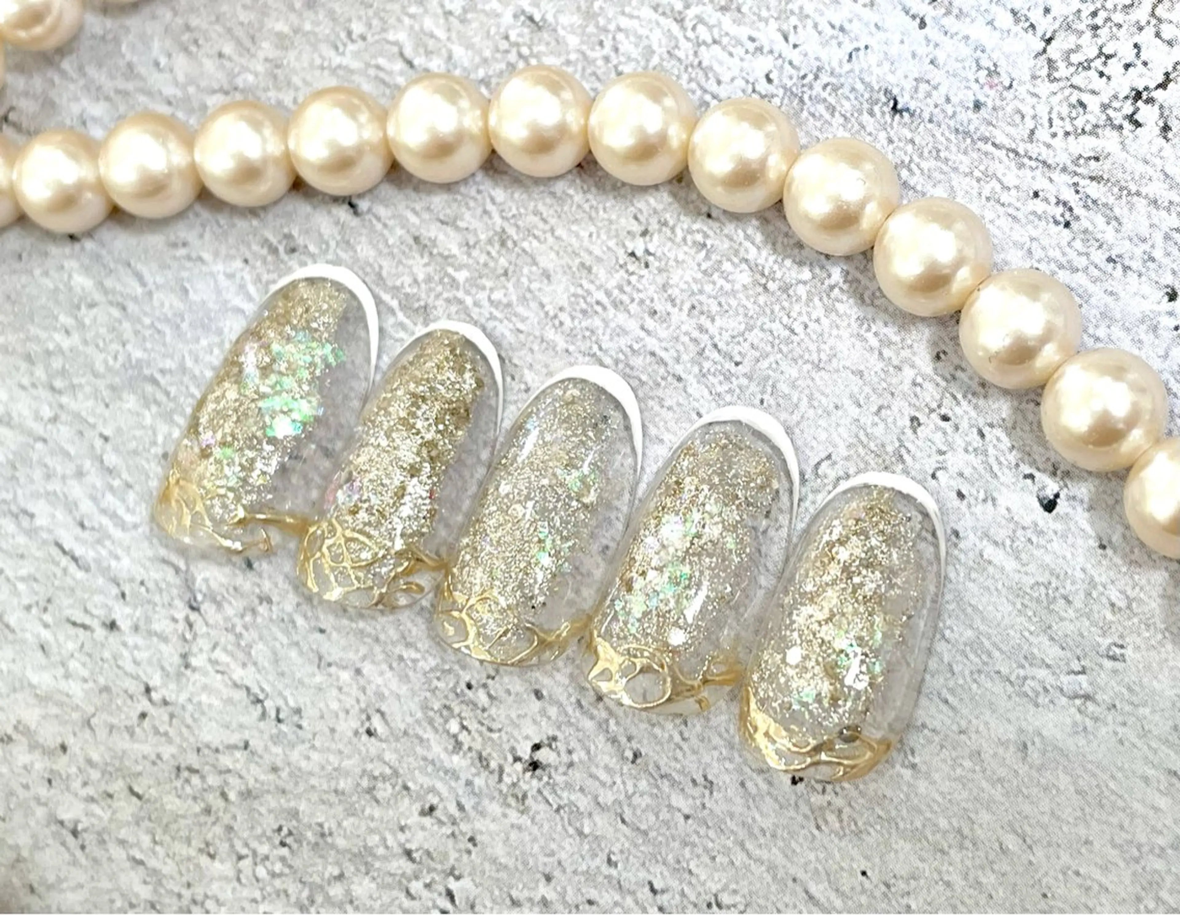 ミディアム BURGUNDY 🌹eriのネイルデザイン