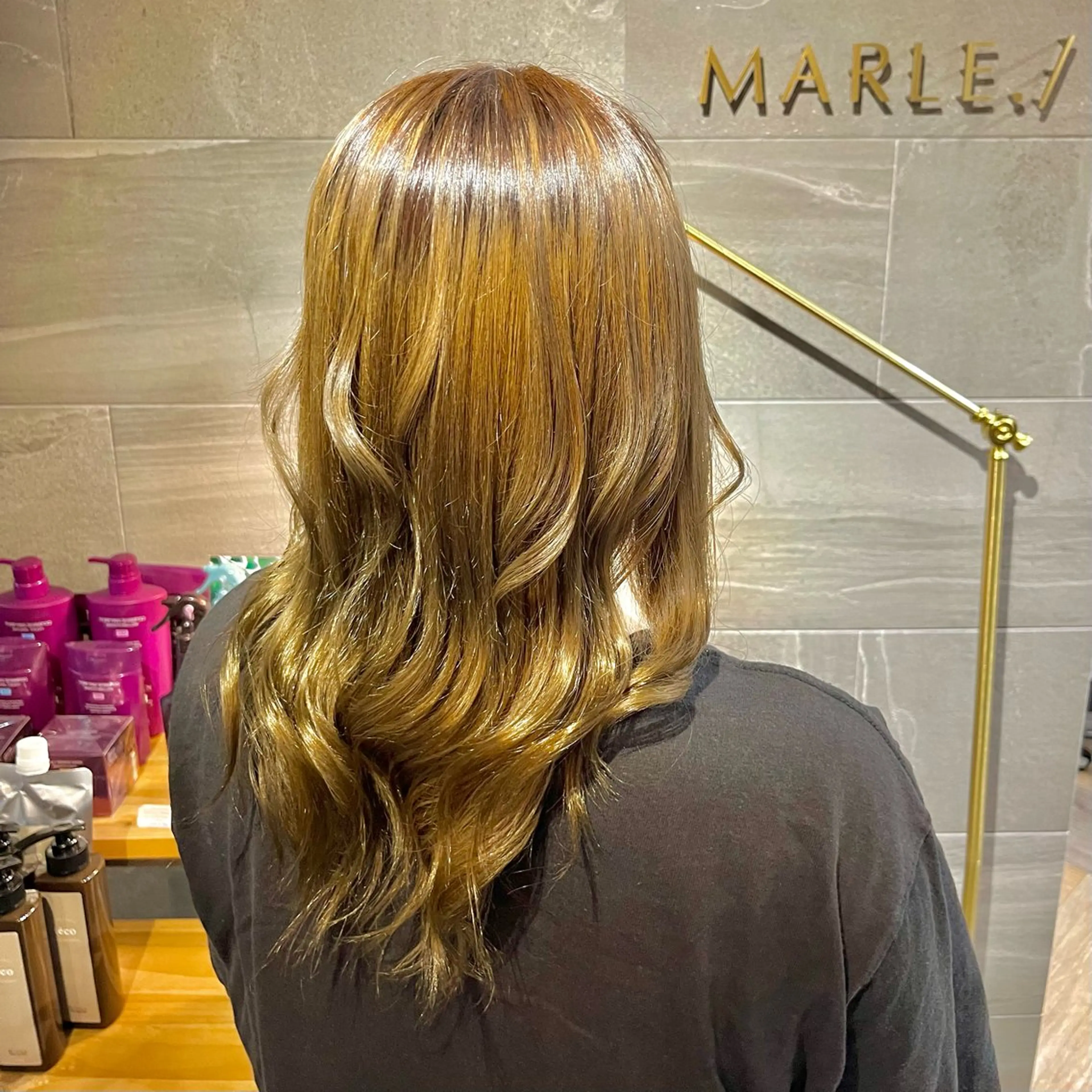 カラー ベージュカラー ブリーチ 遠藤 朱郁のヘアスタイル