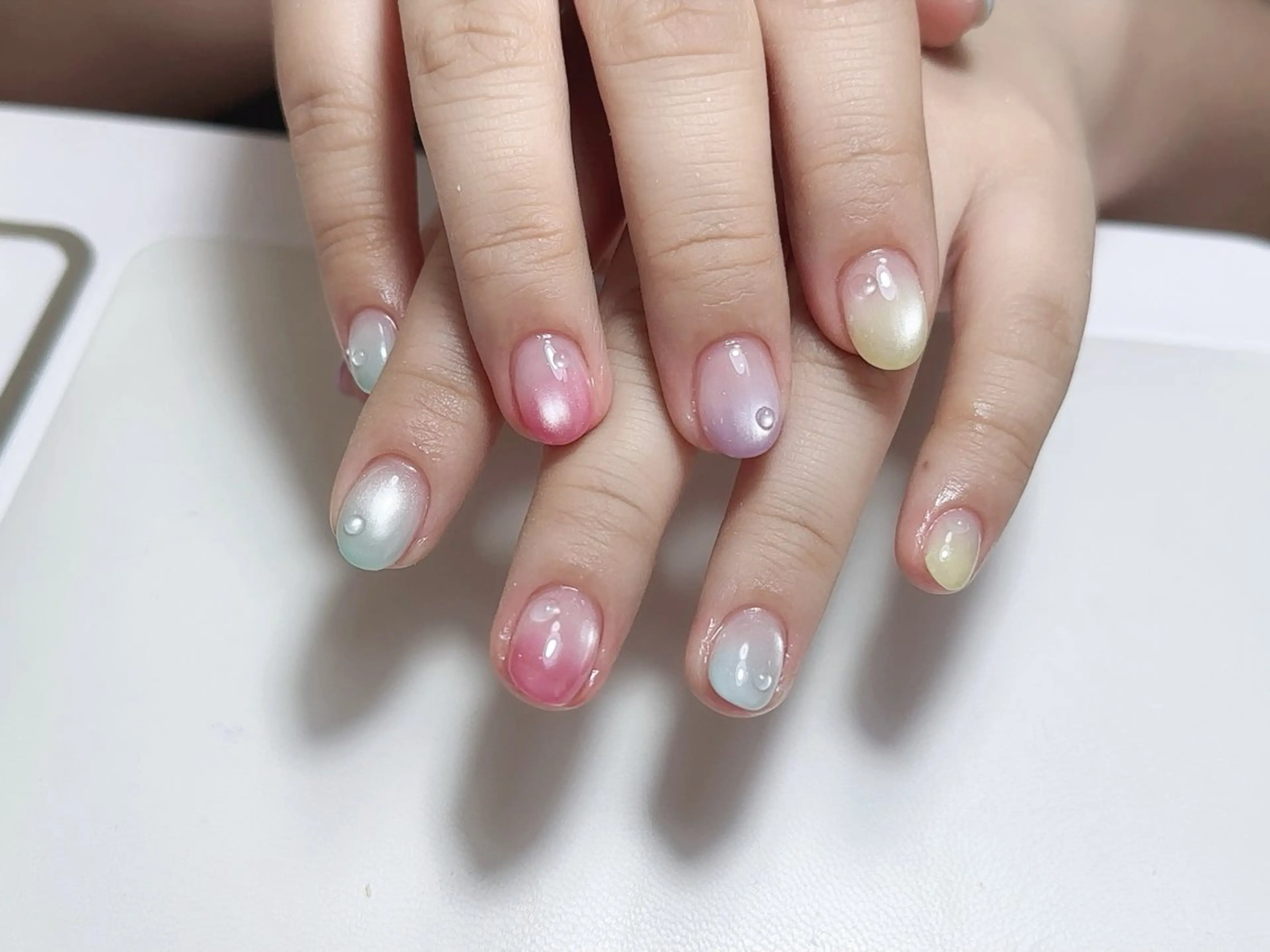 ネイル ハンドネイル NAIL CIRCLESのネイルデザイン