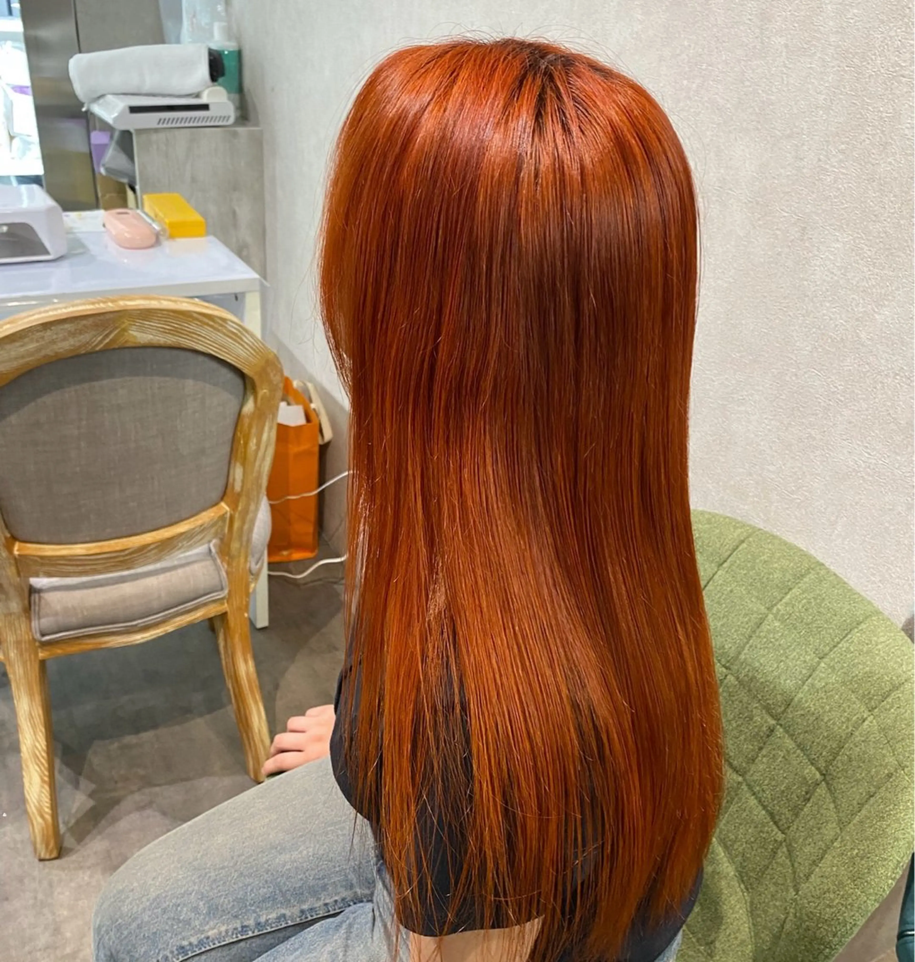 セミロング カラー オレンジ ヘアカラー ハイトーン/ ネイル💅まりなのヘアスタイル