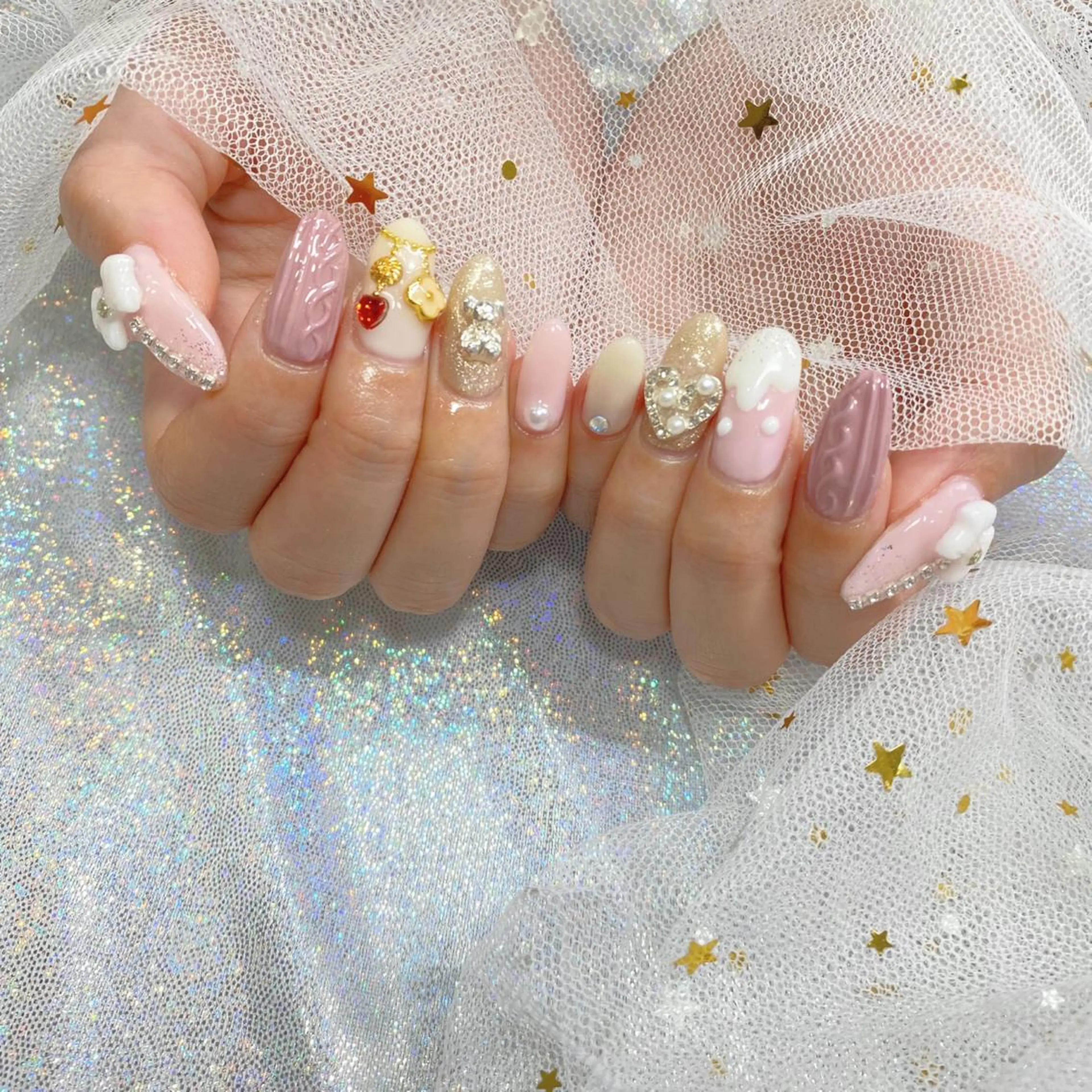 ネイル Nail Salon & MORE.のネイルデザイン