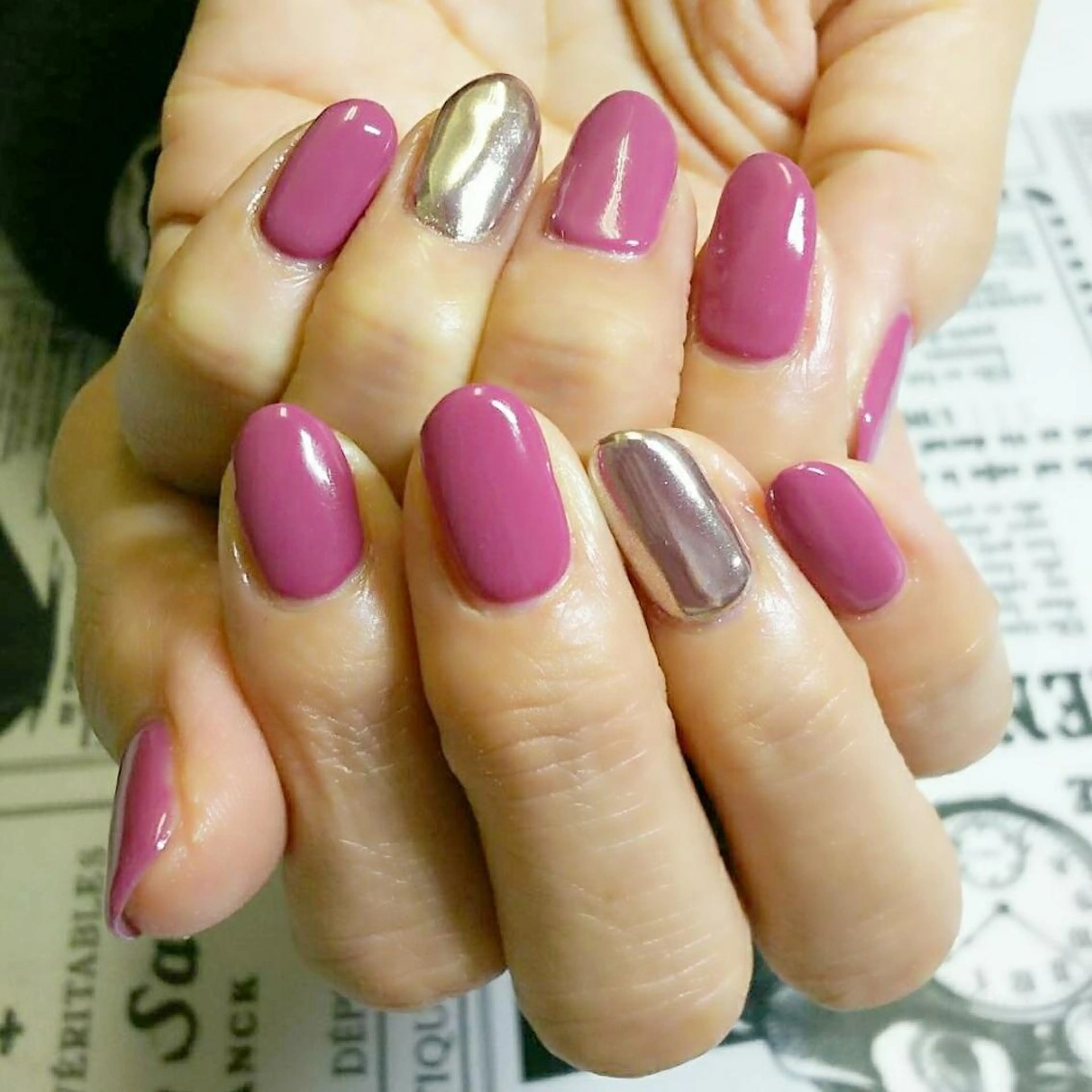 ネイル ミラーネイル ワンカラーネイル ノーファンデの樹所属・宇治 名帆子のマツエク・マツパデザイン