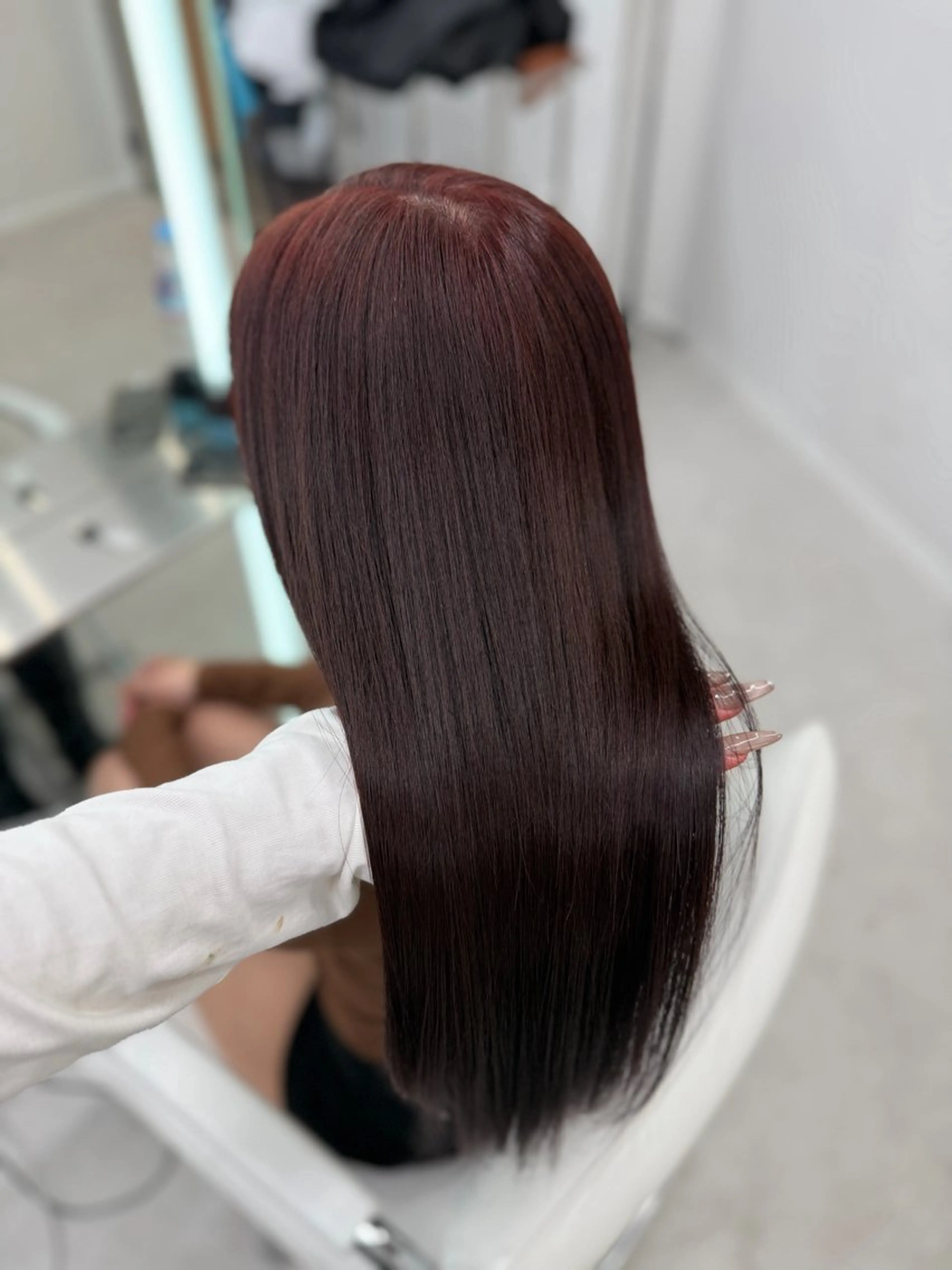 ロング ヘアカラー タマシロカリン 艶カラー/レイヤーのヘアスタイル