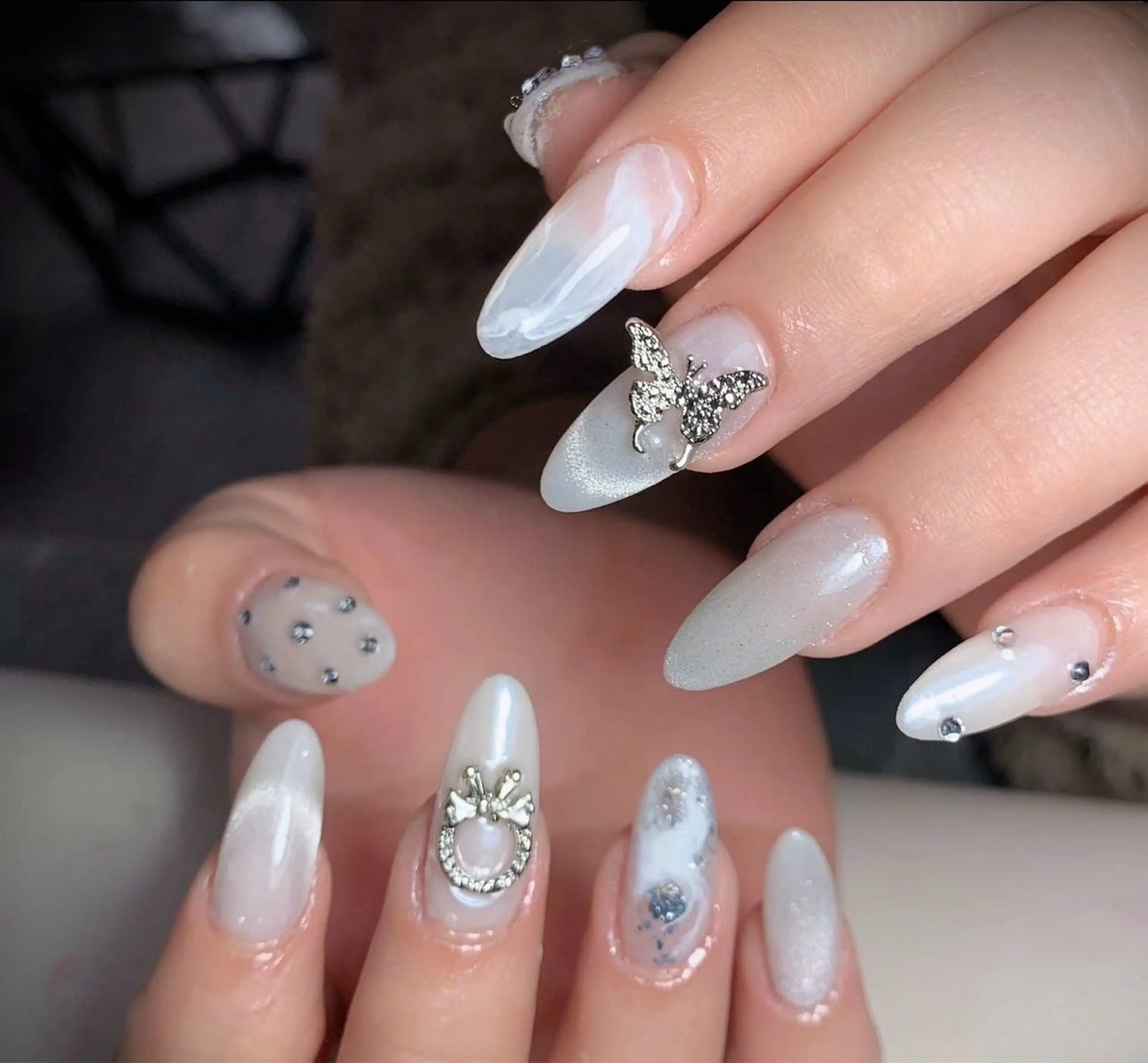 ミディアム トウイ nailのネイルデザイン