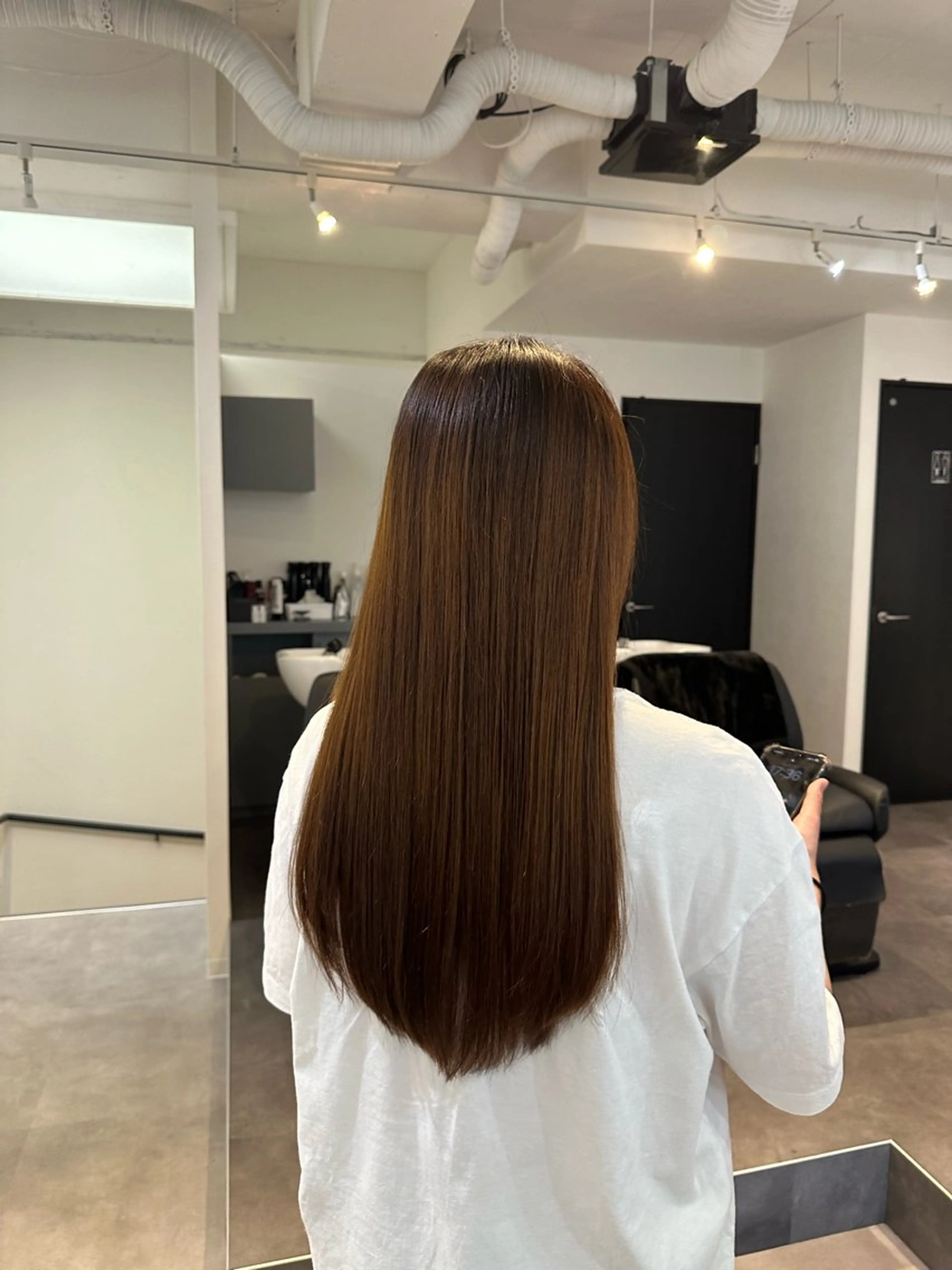 ロング カット ﾚｲﾔｰ/ﾊｲﾄｰﾝ WAKANAのヘアスタイル