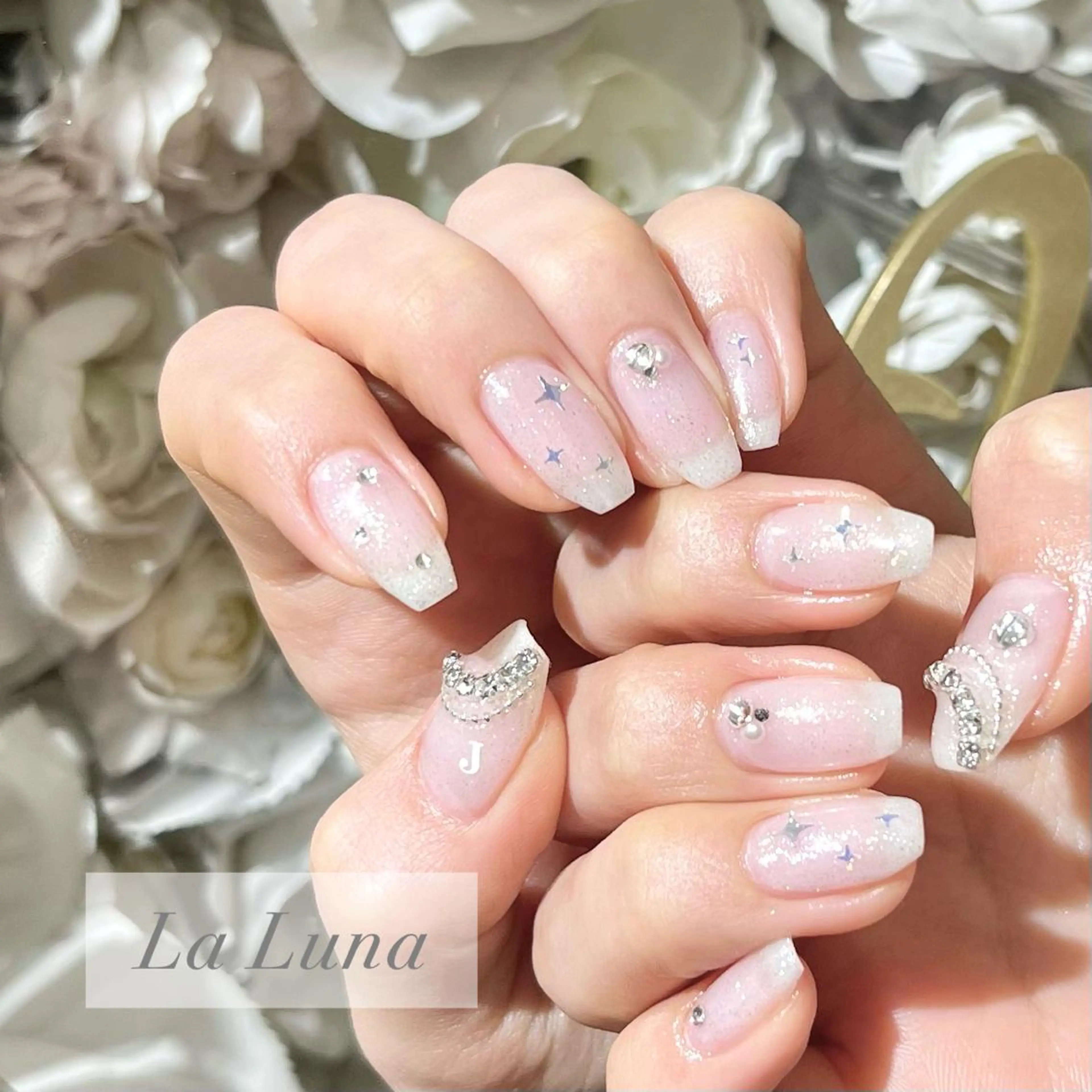 ネイル ハンドネイル ＬａＬｕｎａ🌙 natsukiのネイルデザイン