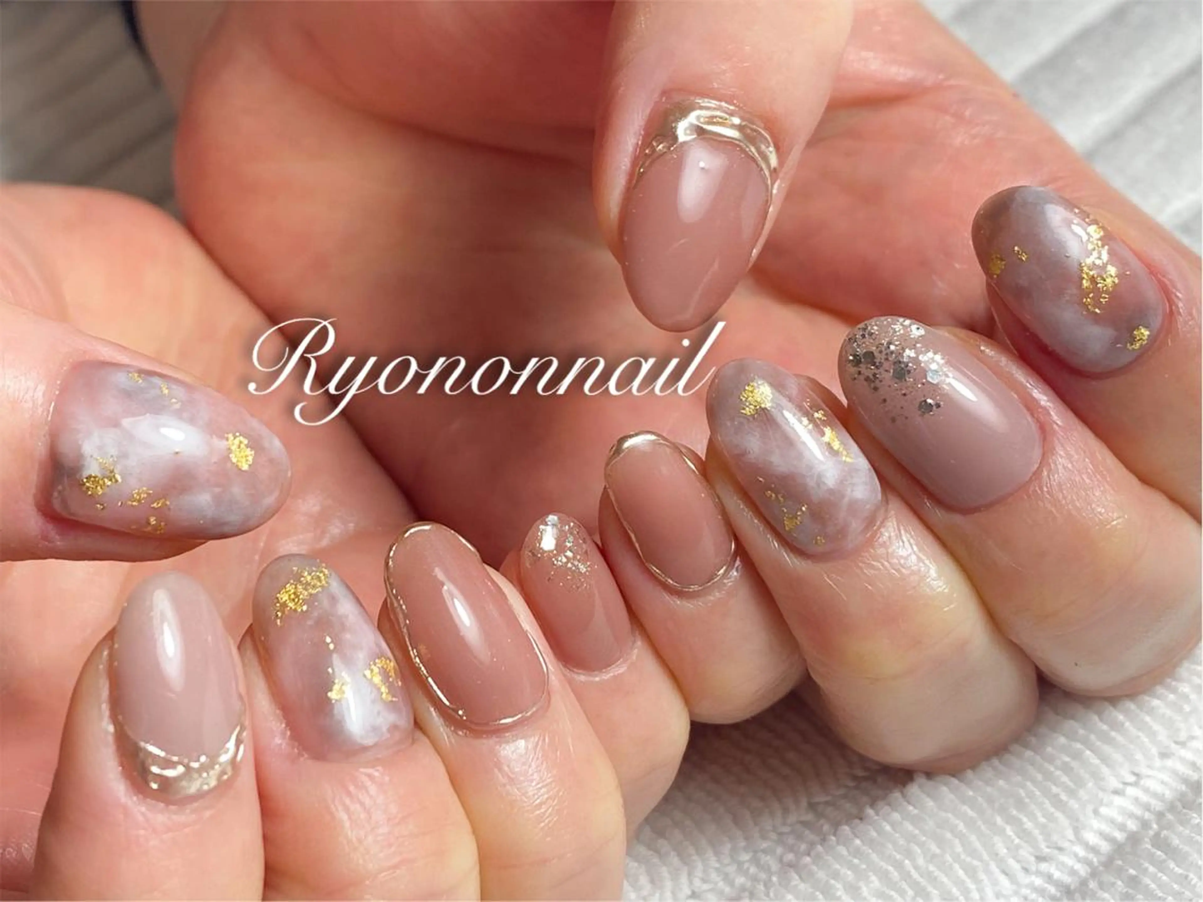 ネイル ミラーネイル Ryononnail(リョノンネイル)所属・Ryononnail 上谷典子のネイルデザイン