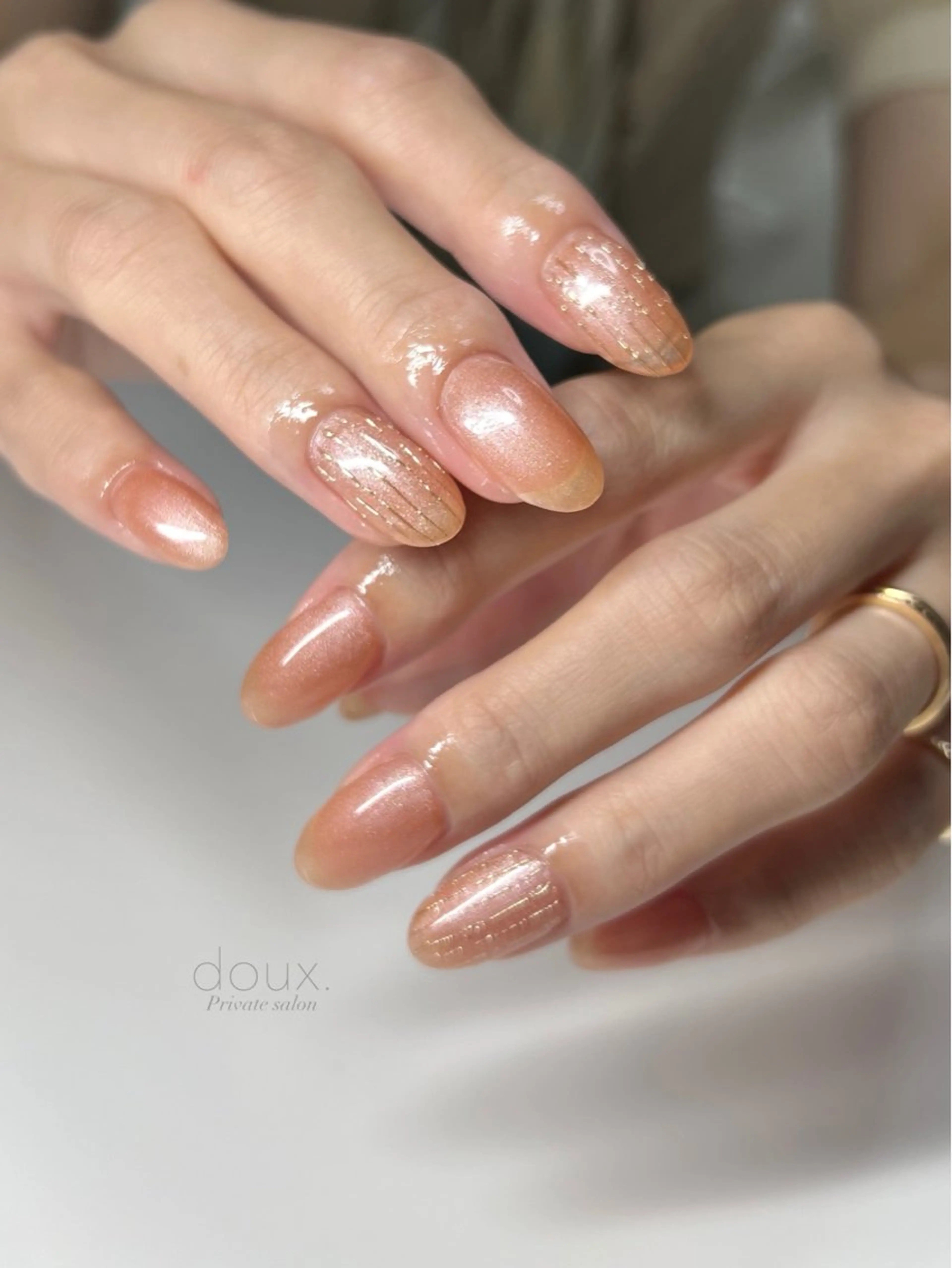ネイル アートネイル キラキラネイル 韓国ネイル ミラーネイル ニュアンスネイル ハンドネイル doux. nailのネイルデザイン