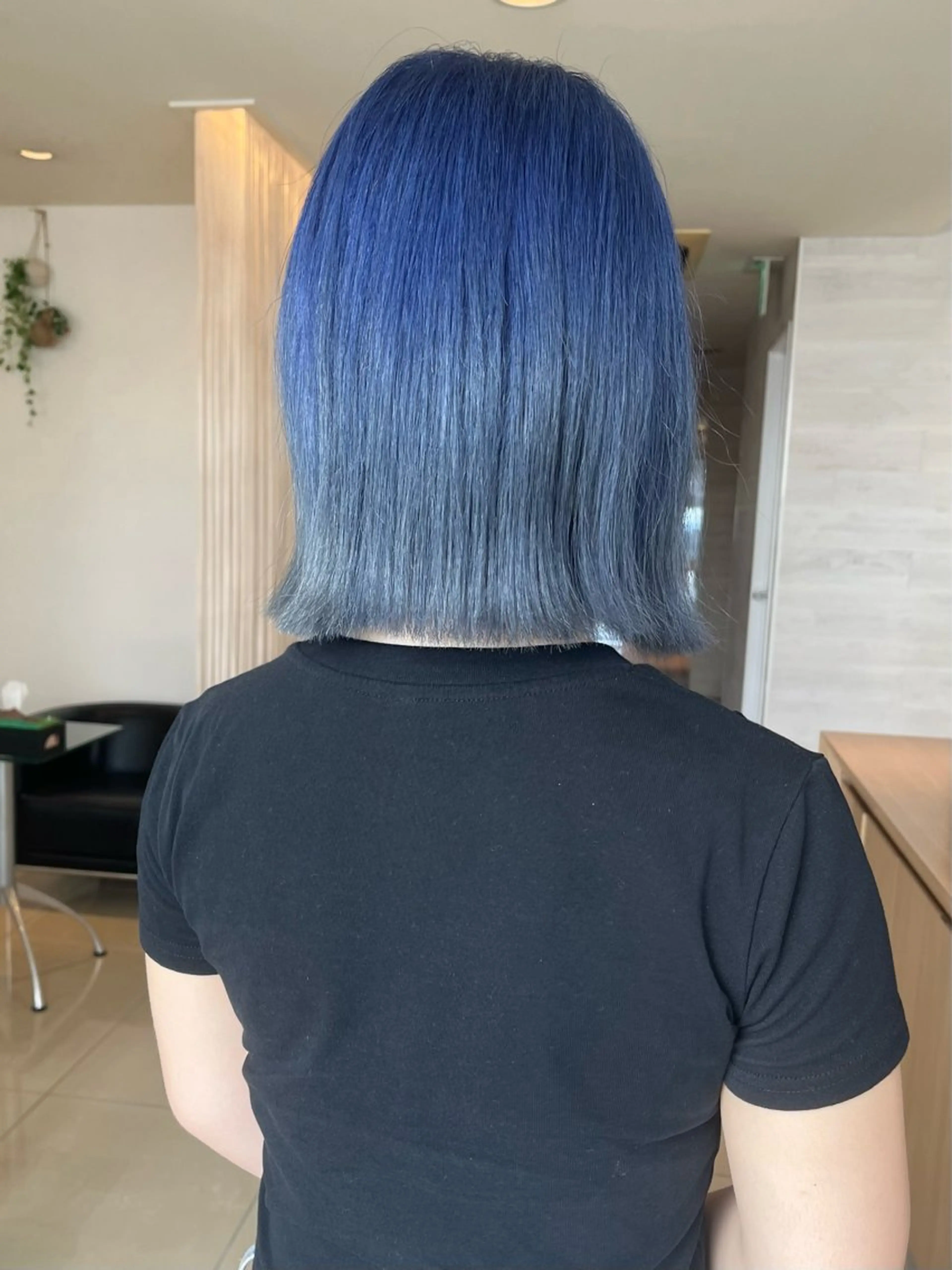 カラー ICHINA🦋寒色 /青髪/艶髪/大船のヘアスタイル