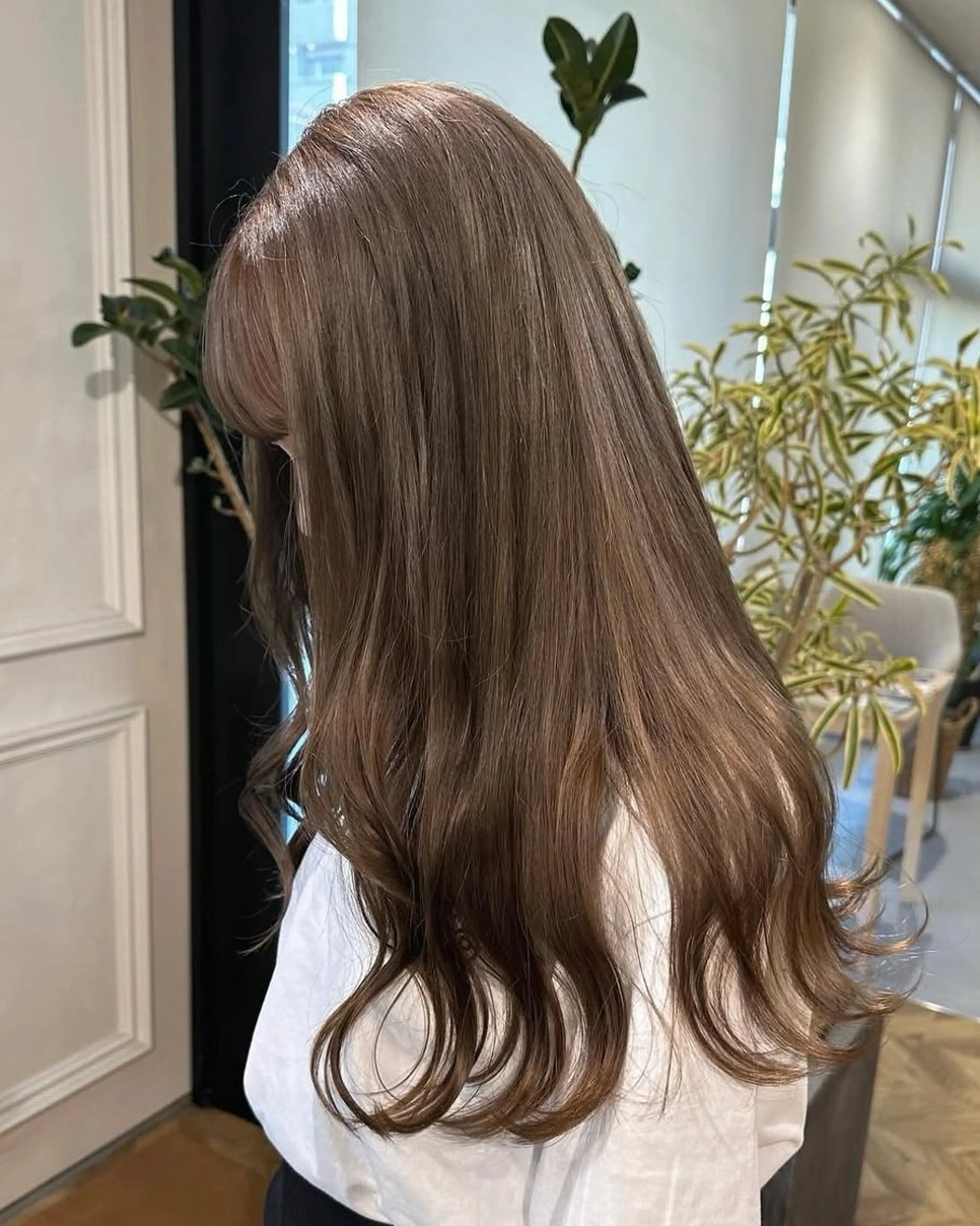 カラー 髙橋 美妃のヘアスタイル