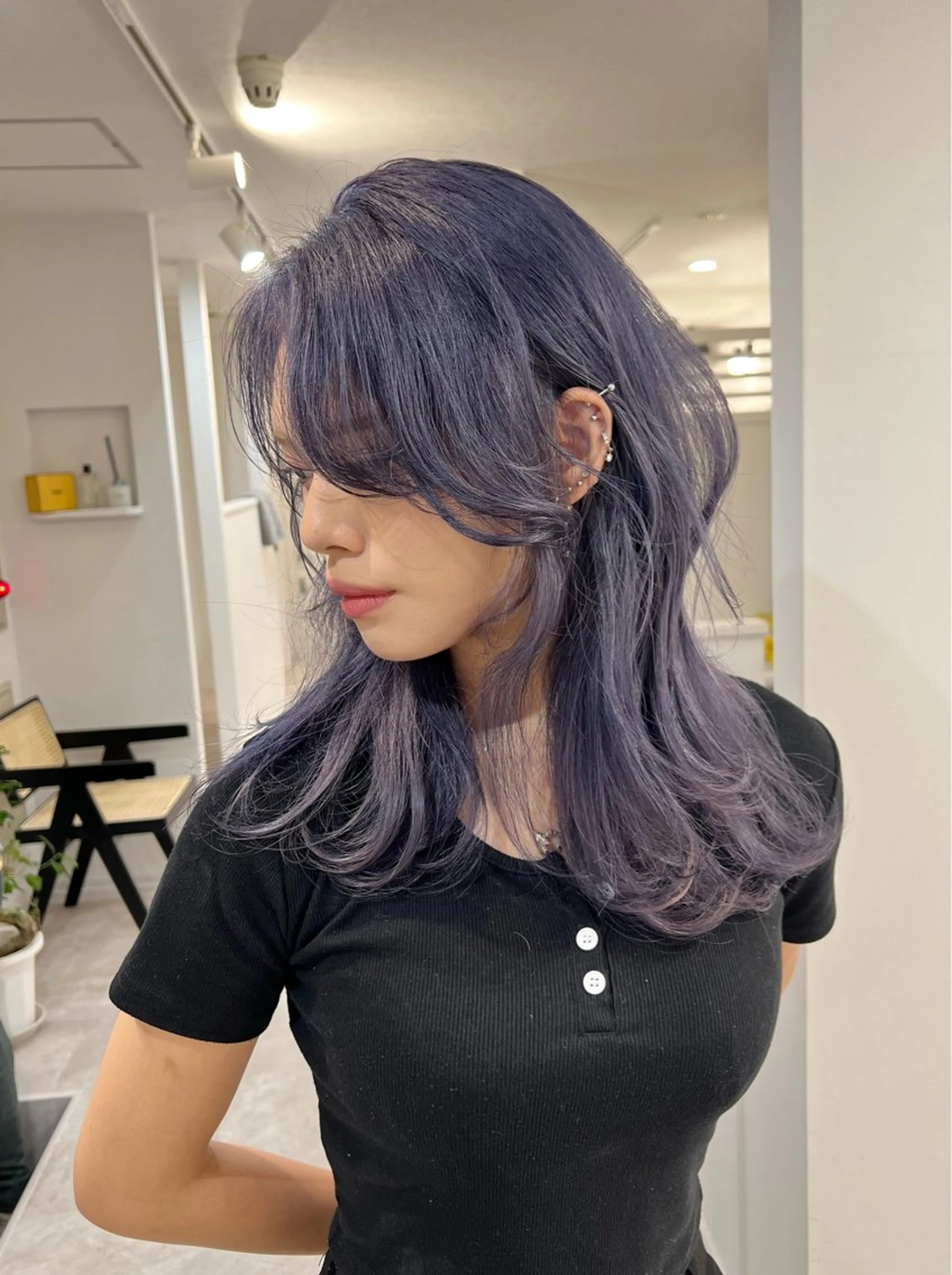 ミディアム カラー バレイヤージュ ブリーチ ブルーカラー ブルーラベンダー ケアブリーチ カット ヘアカラー Via officialのヘアスタイル