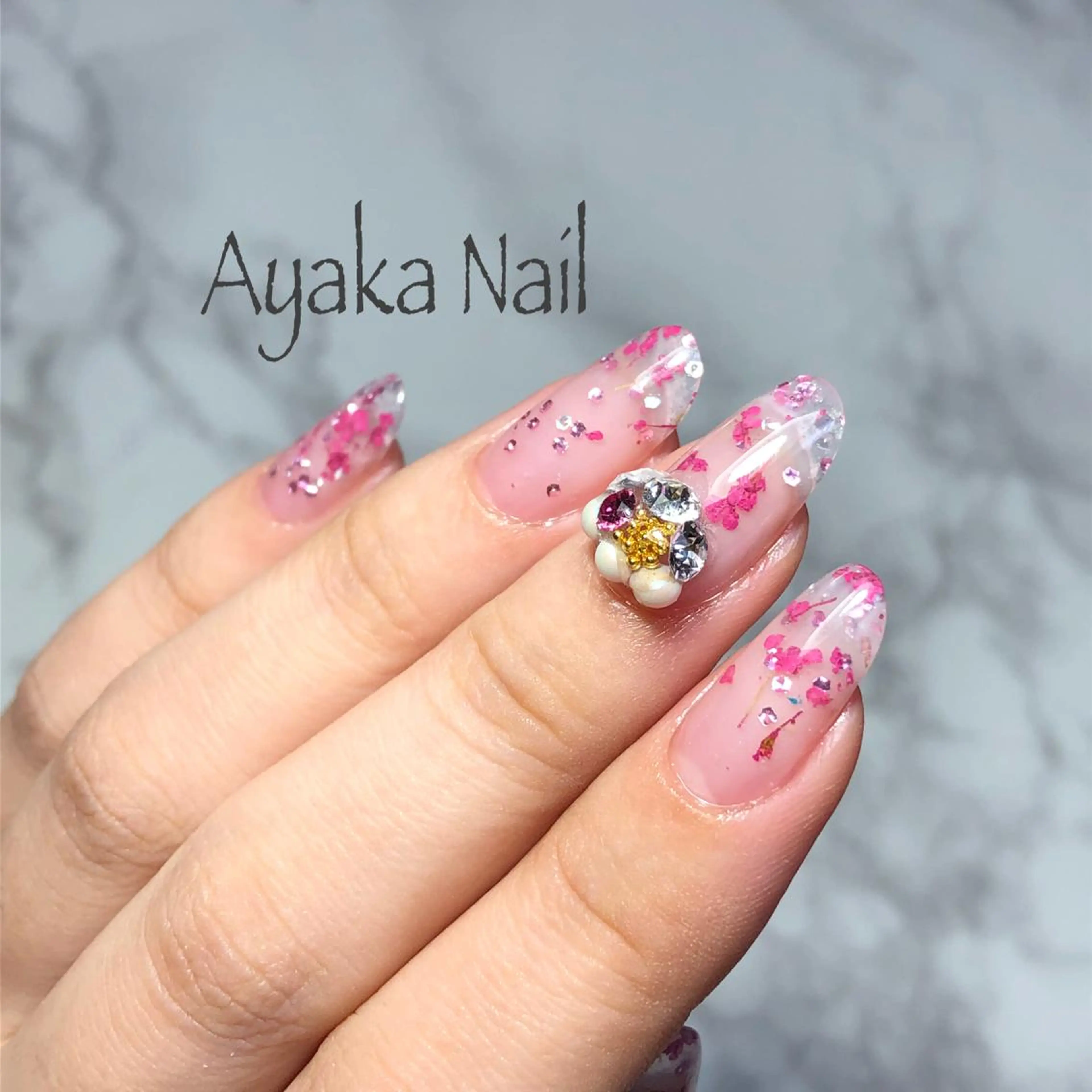 ネイル ハンドネイル Ayaka .のネイルデザイン