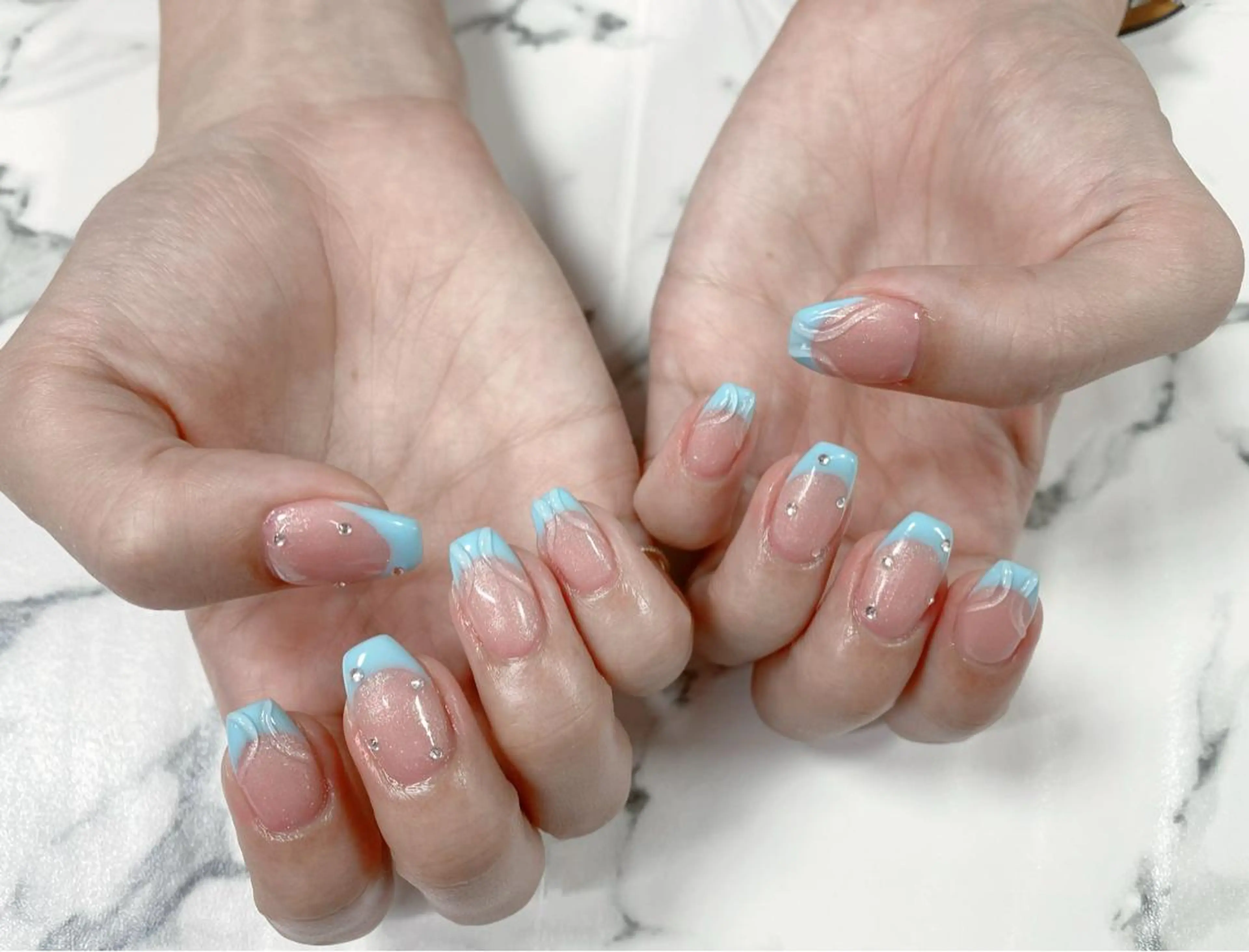 ロング カラー ネイル Q Free nailsのネイルデザイン