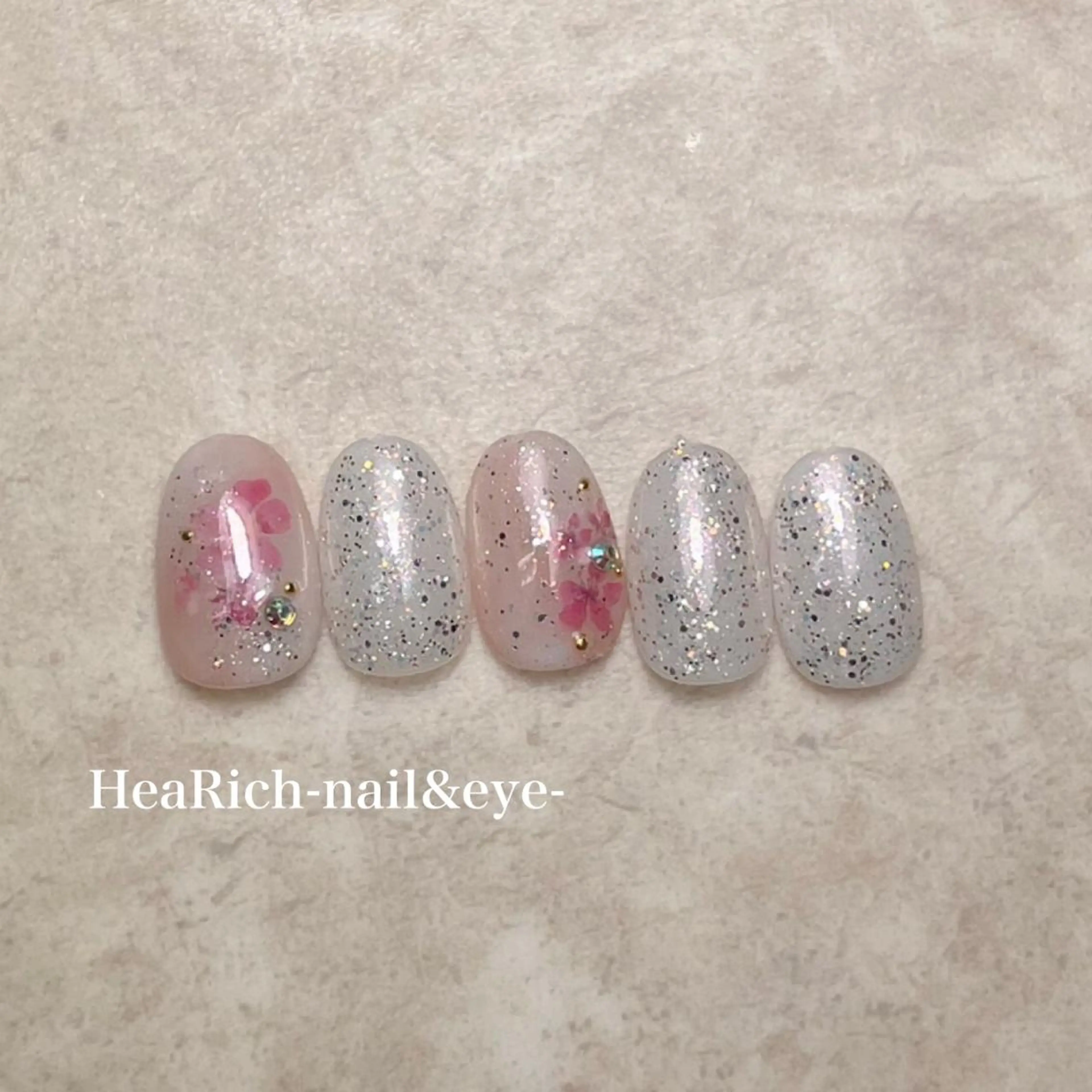 ネイル シンプルネイル ハーリッチnail HeaRichのネイルデザイン