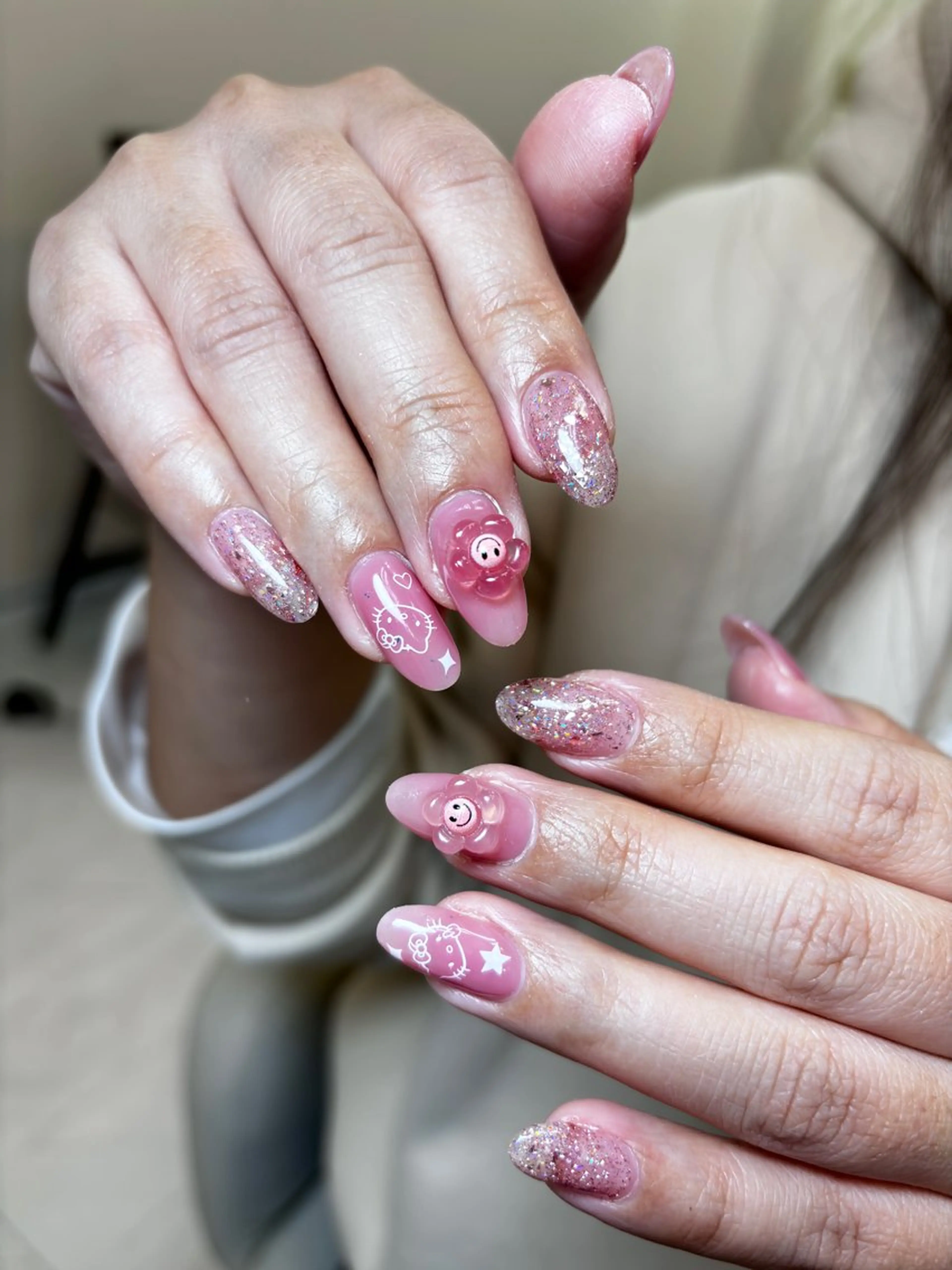 ネイル Flowerネイルサロン所属・. yukiのネイルデザイン