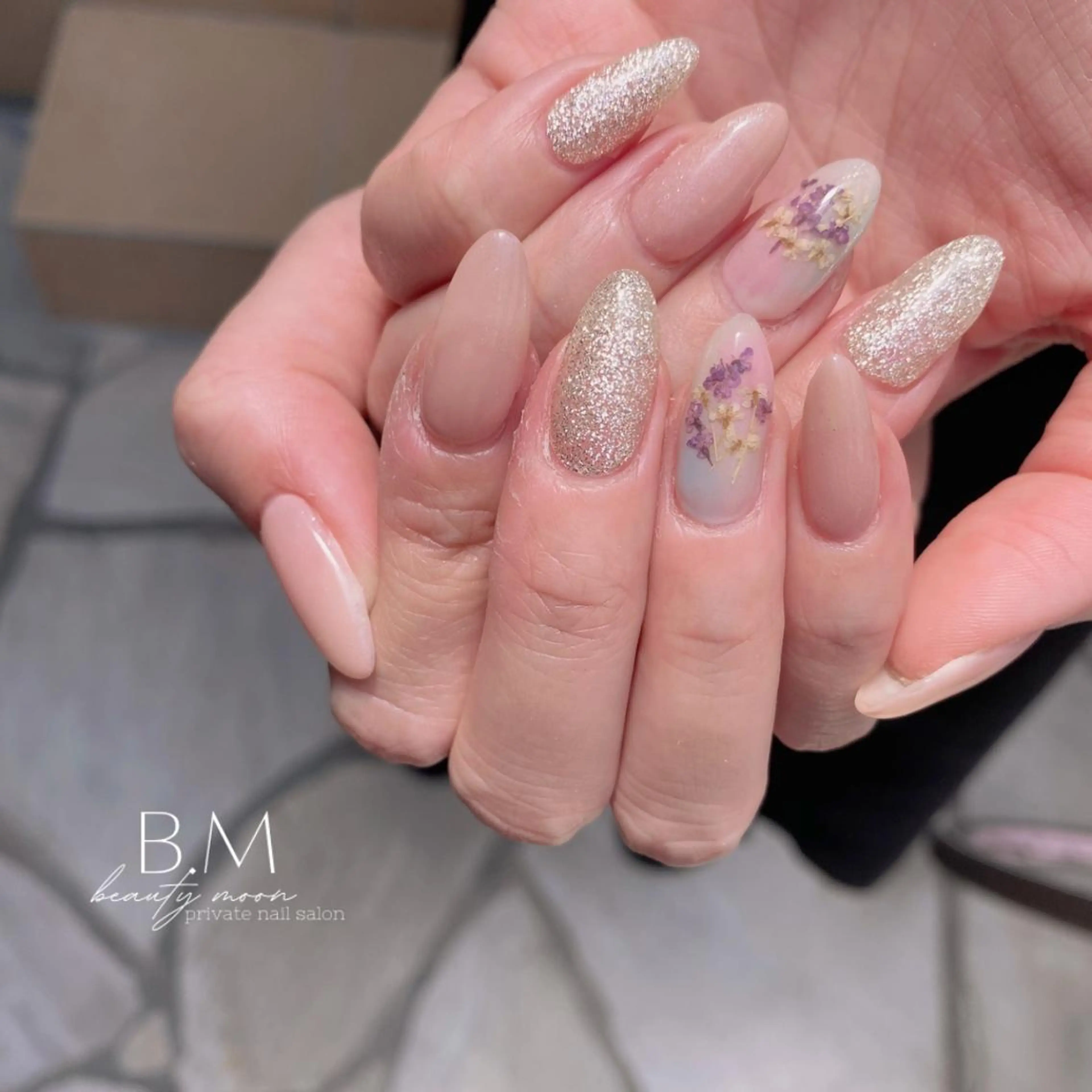 ネイル アートネイル カジュアル フラワーネイル ワンカラーネイル 春ネイル beauty ☪︎moonのネイルデザイン