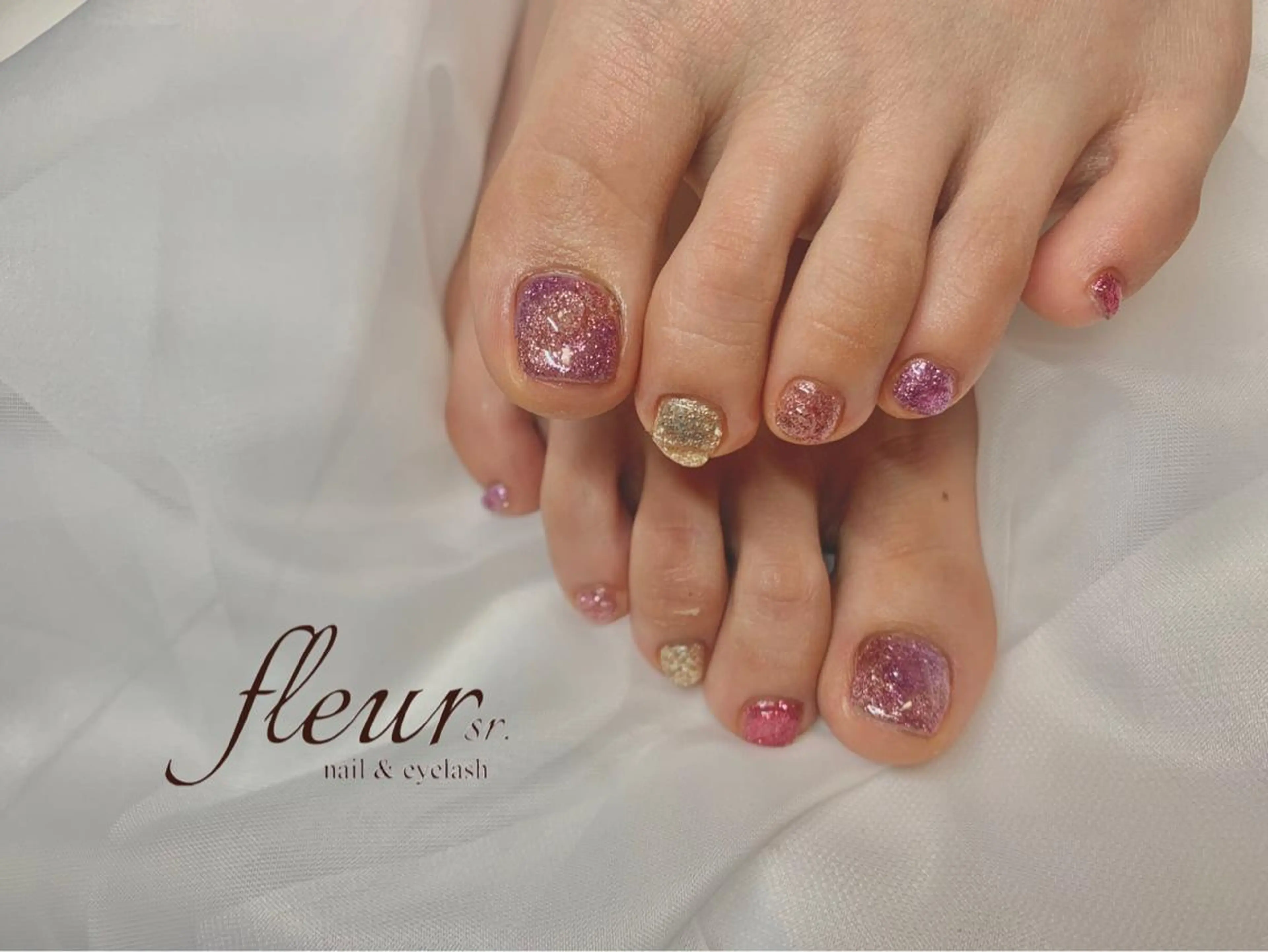 ネイル グラデーション ラメ(グリッター) ピンク atore つかさのマツエク・マツパデザイン