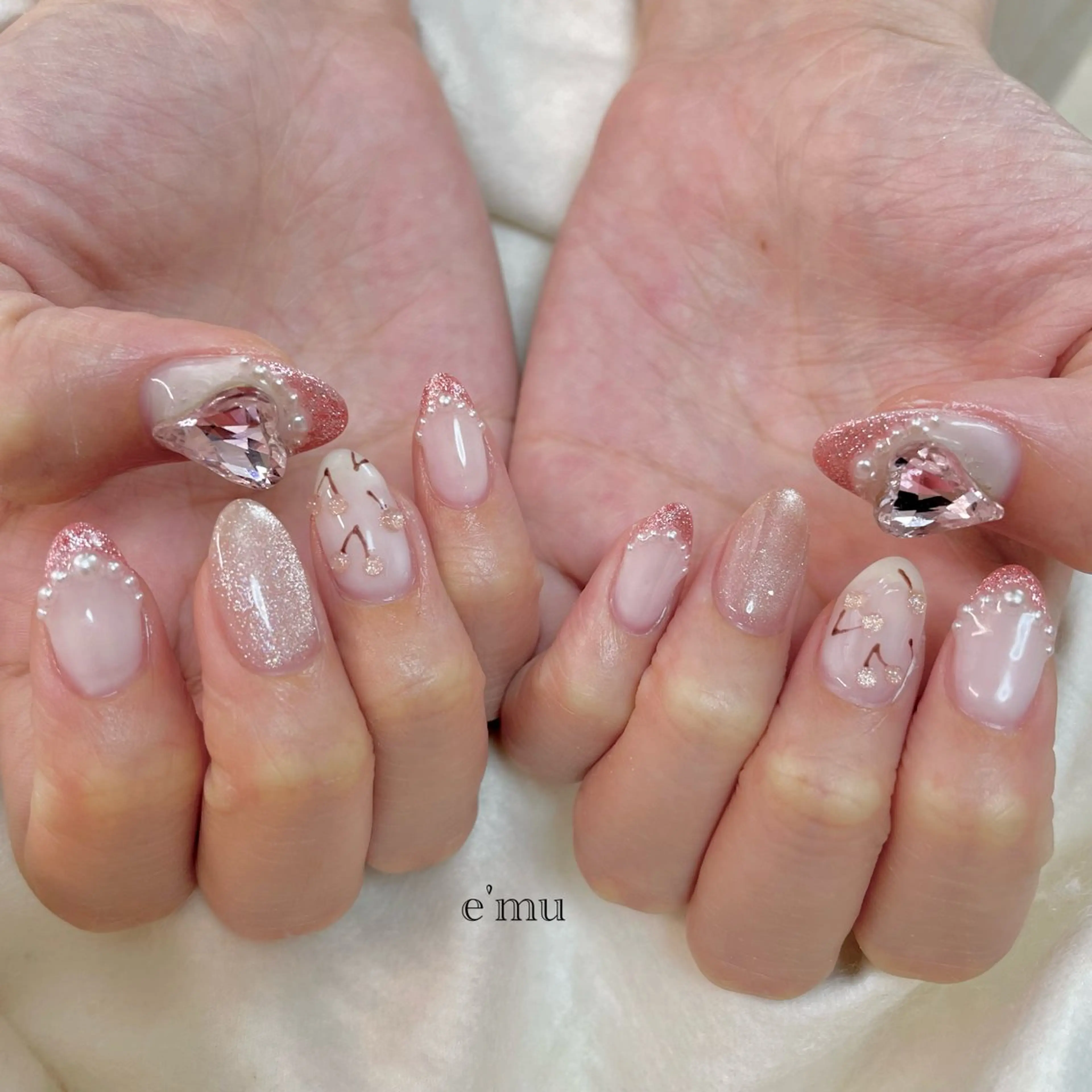 ネイル nail salon e'mu💐のネイルデザイン