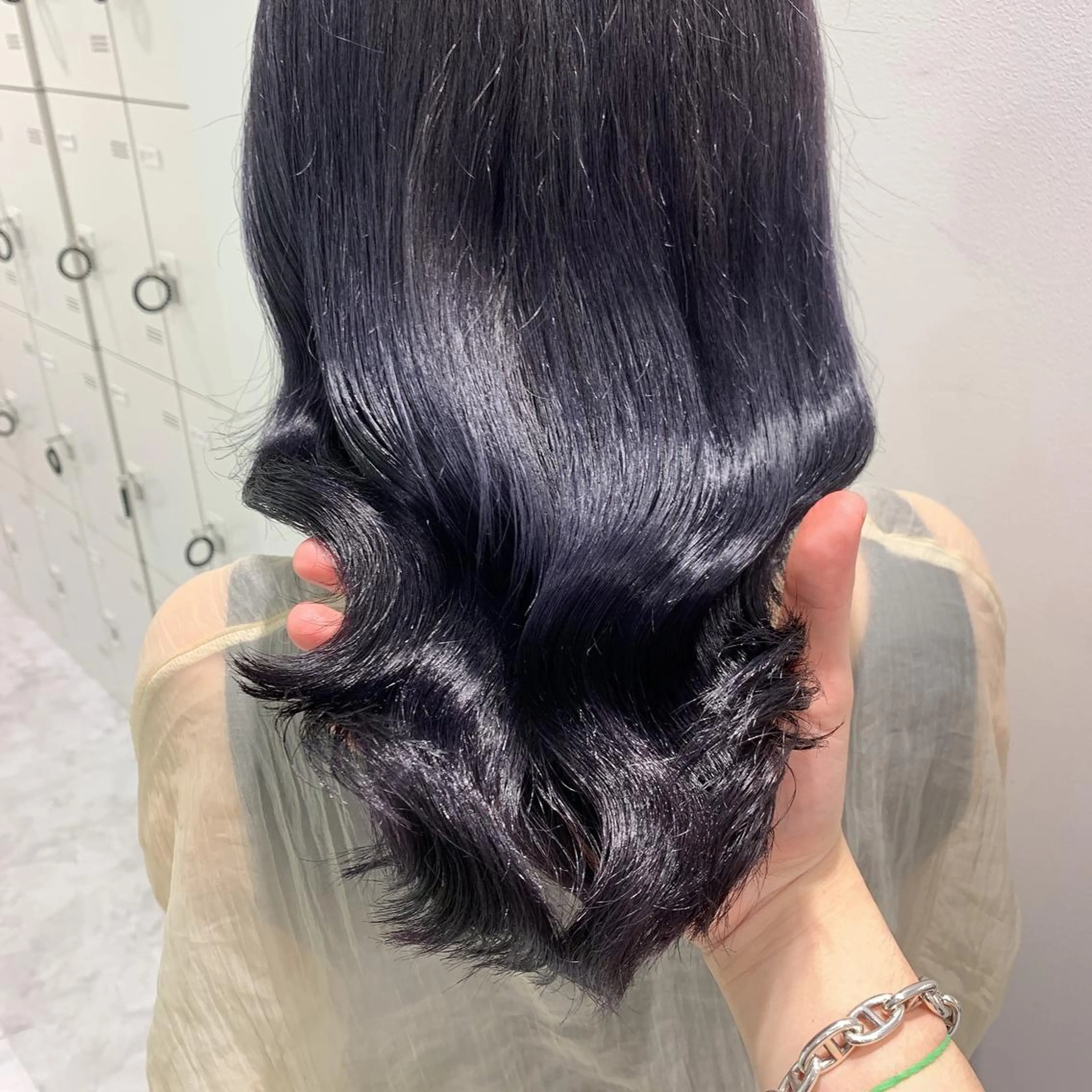 ミディアム Ella所属・nana【艶髪】/ レイヤー/縮毛矯正のヘアスタイル